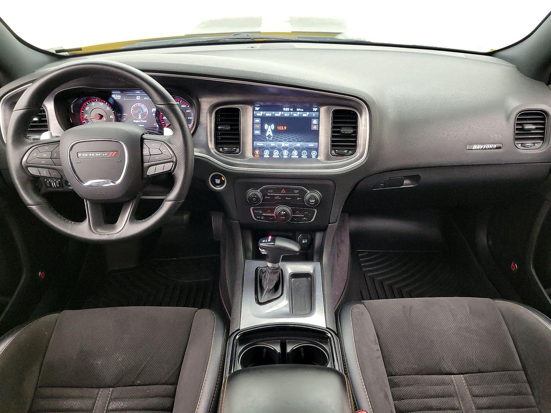 Thumbnail: 2017 Dodge Charger - 9