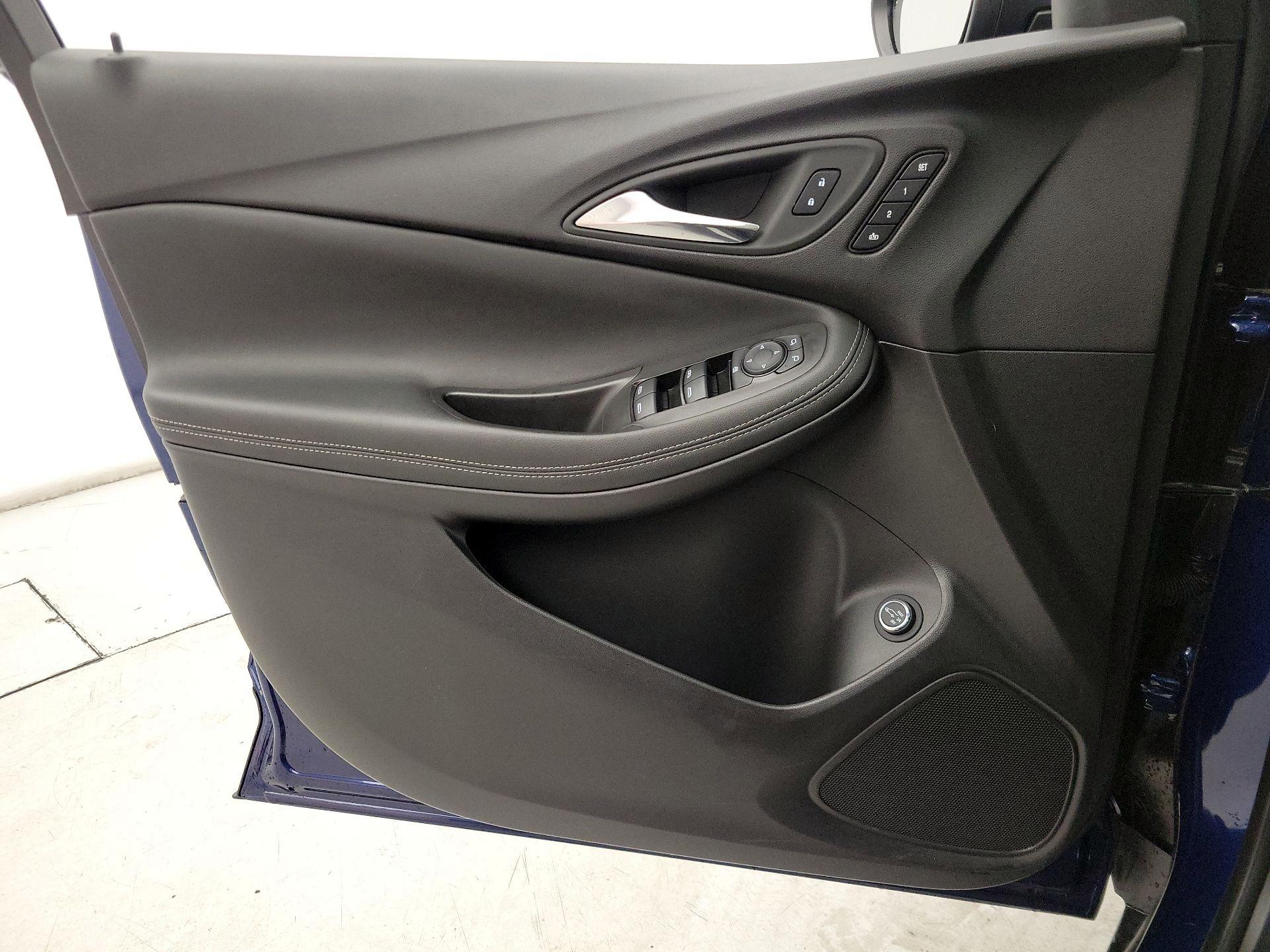 Thumbnail: 2023 Buick Encore GX - 12