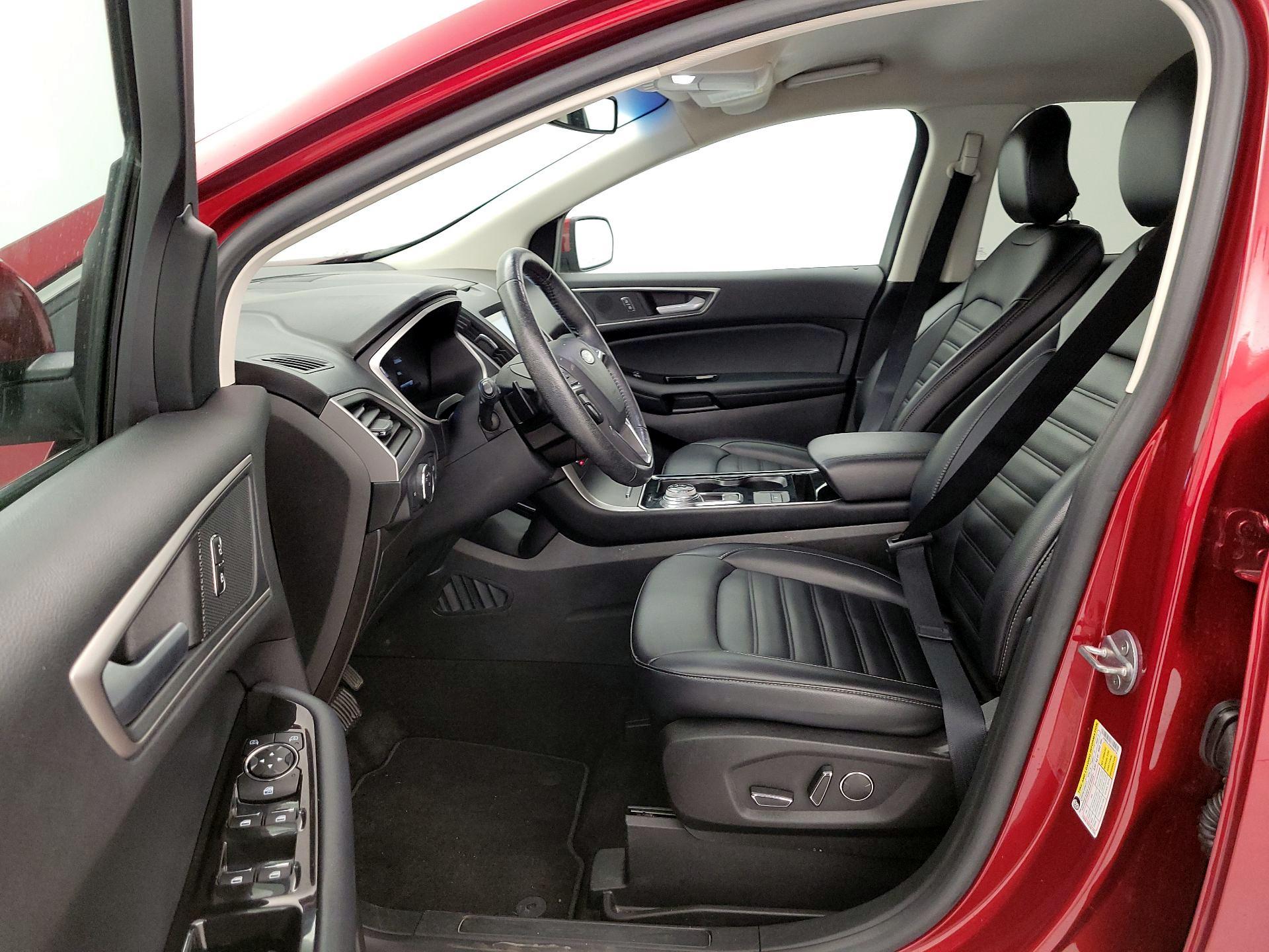 Thumbnail: 2019 Ford Edge - 11