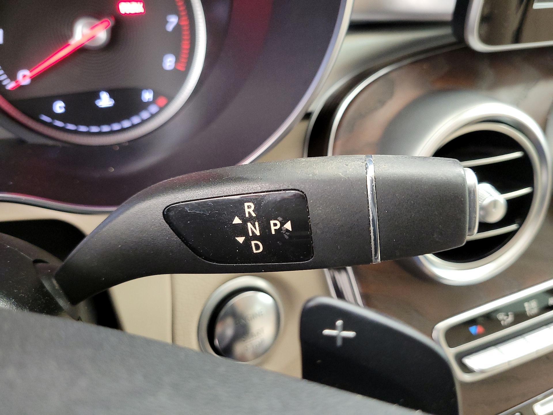 Thumbnail: 2019 Mercedes-Benz GLC - 17