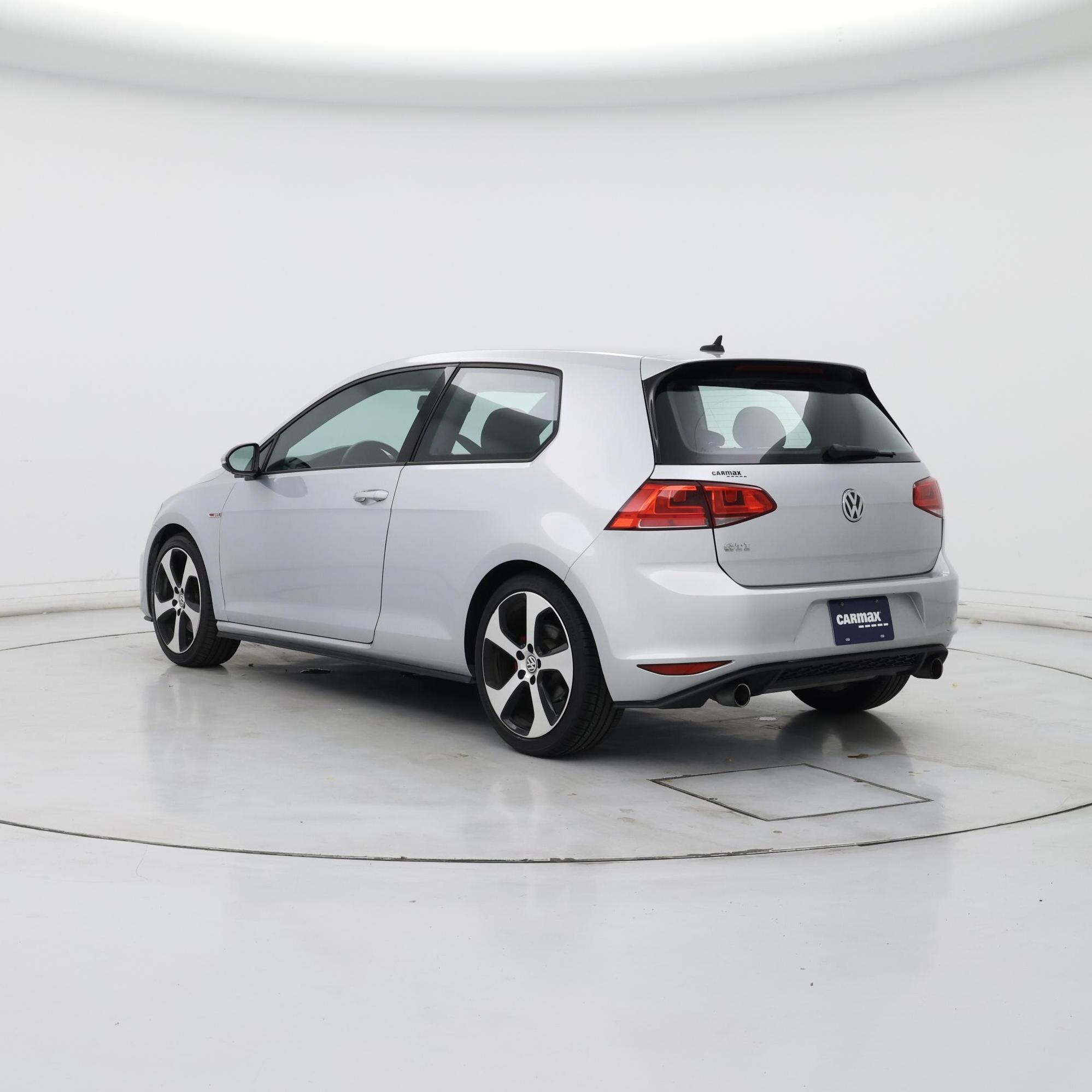 Thumbnail: 2016 Volkswagen Golf - 2