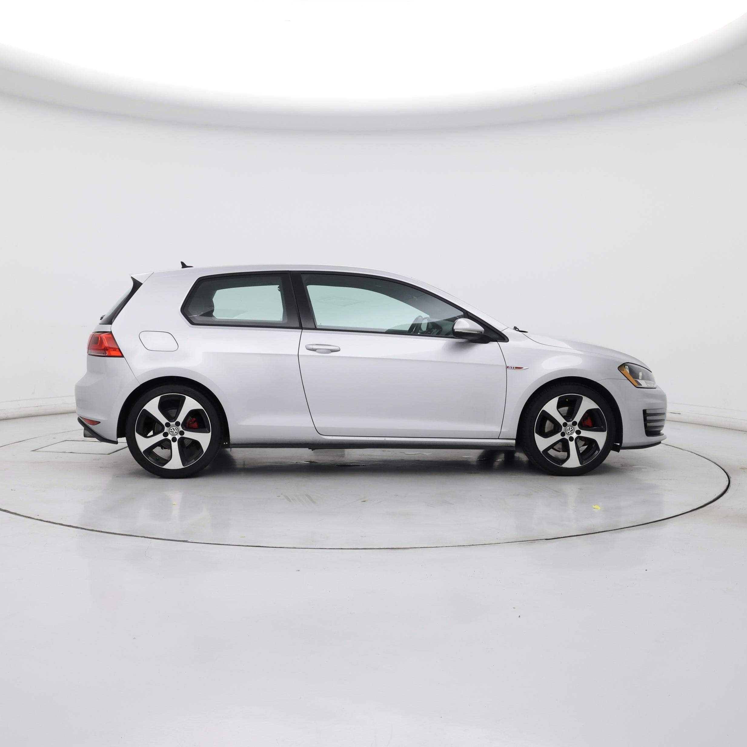 Thumbnail: 2016 Volkswagen Golf - 7