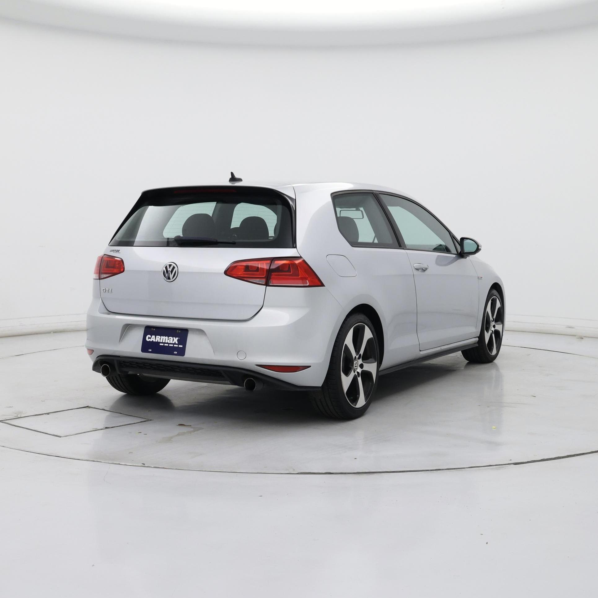 Thumbnail: 2016 Volkswagen Golf - 8