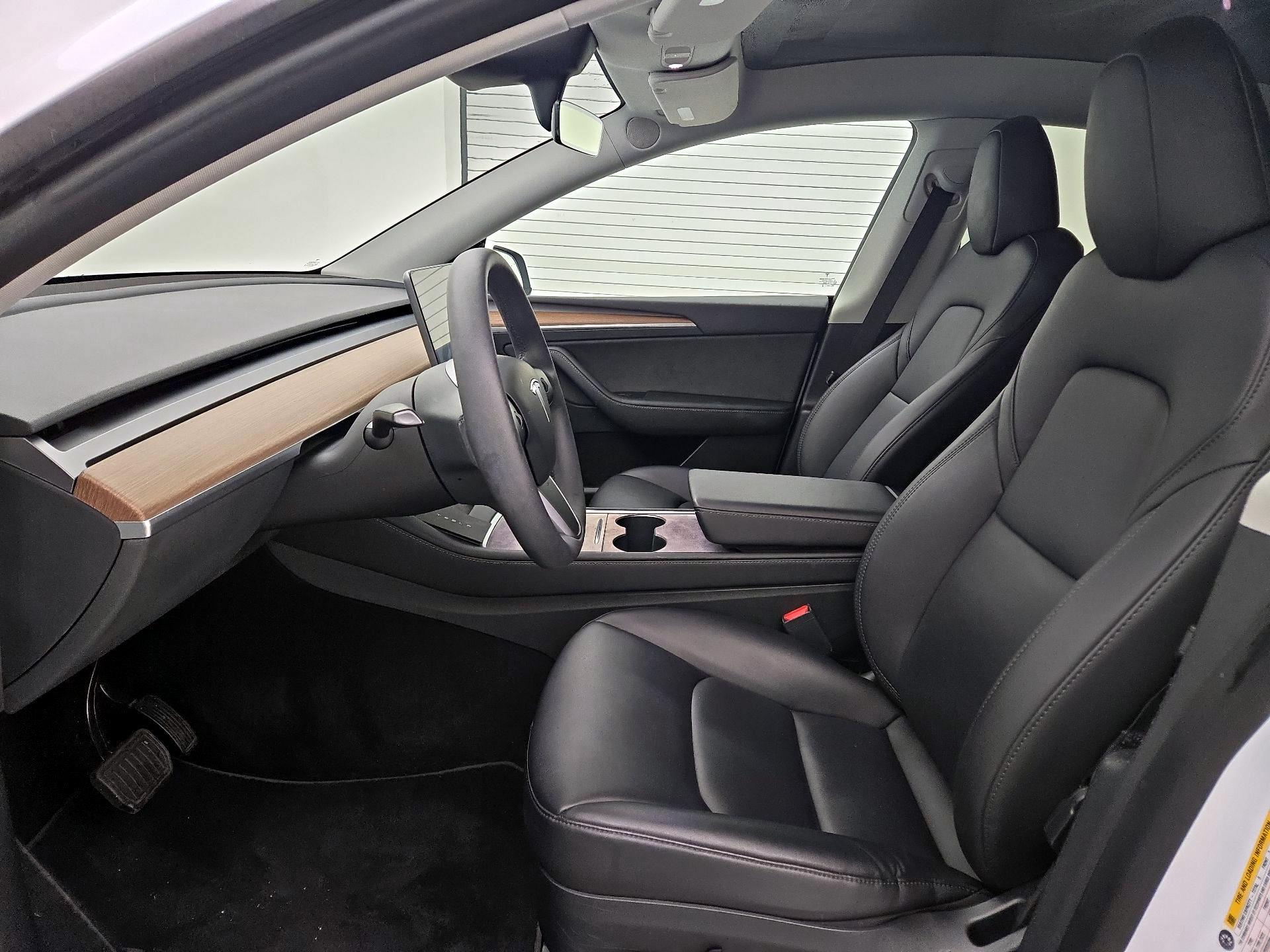 Thumbnail: 2023 Tesla Model Y - 11