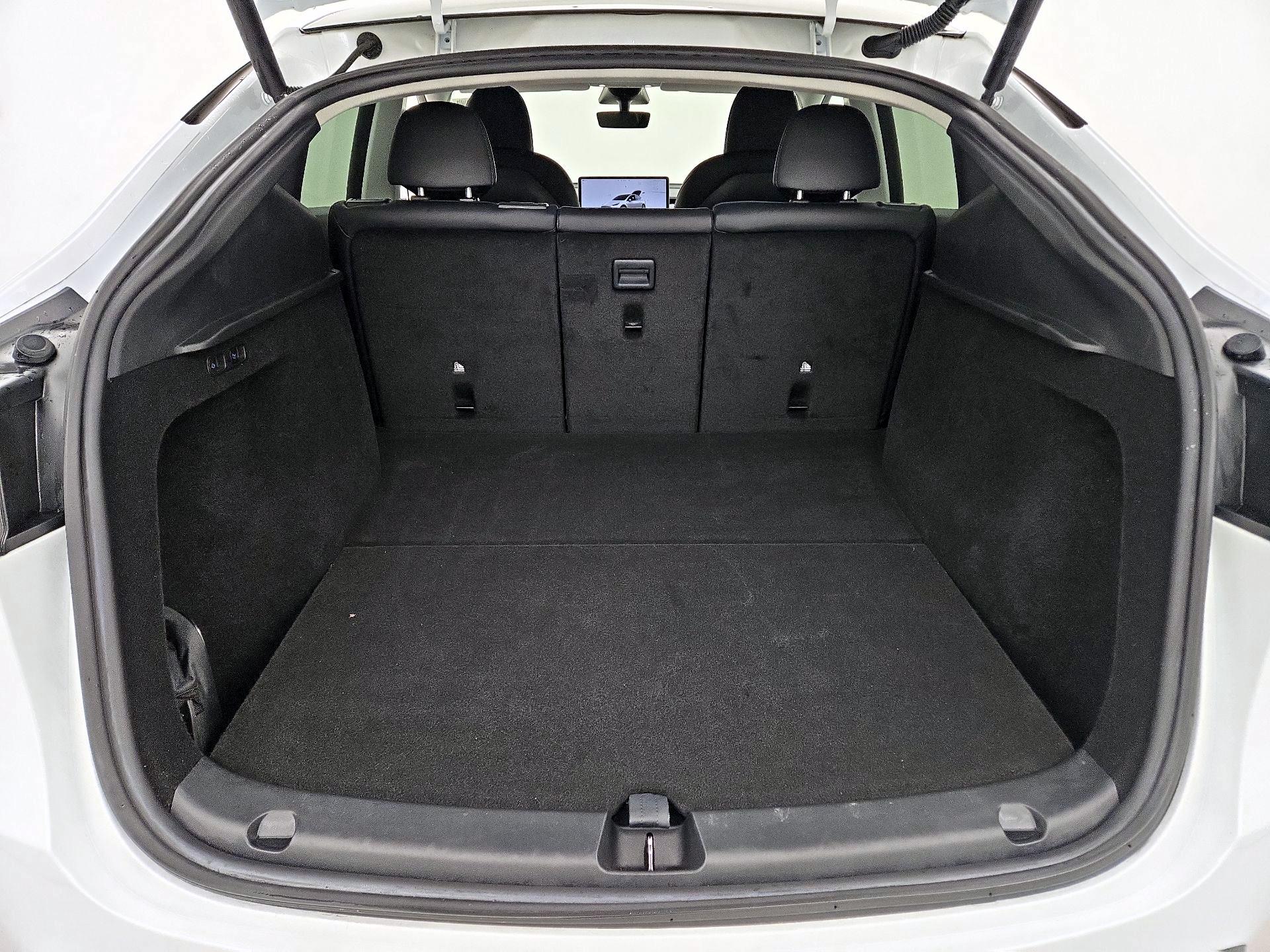 Thumbnail: 2023 Tesla Model Y - 19