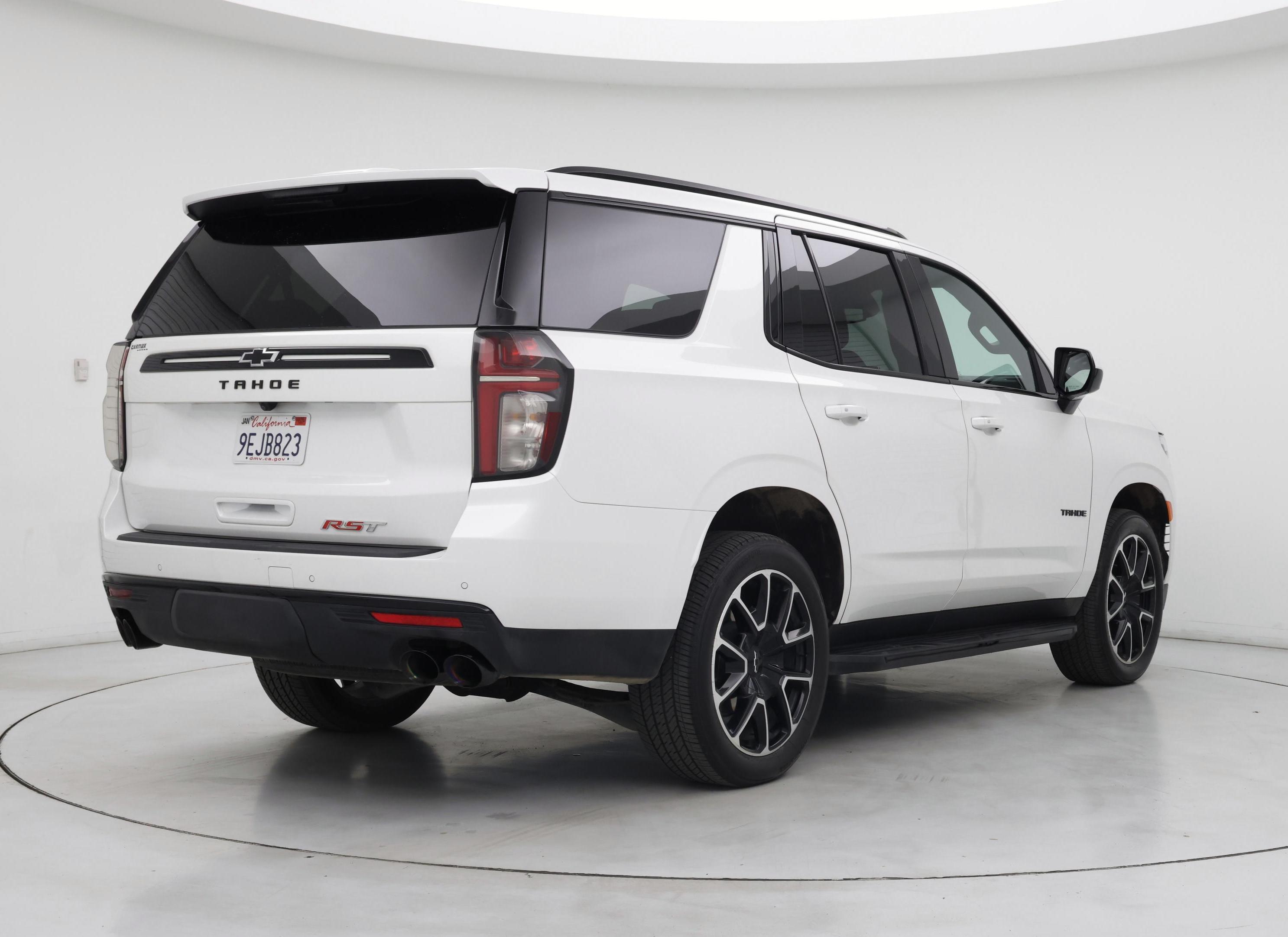 Thumbnail: 2023 Chevrolet Tahoe - 8