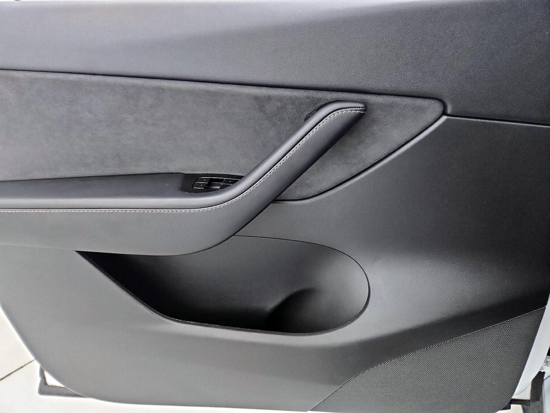 Thumbnail: 2021 Tesla Model Y - 12