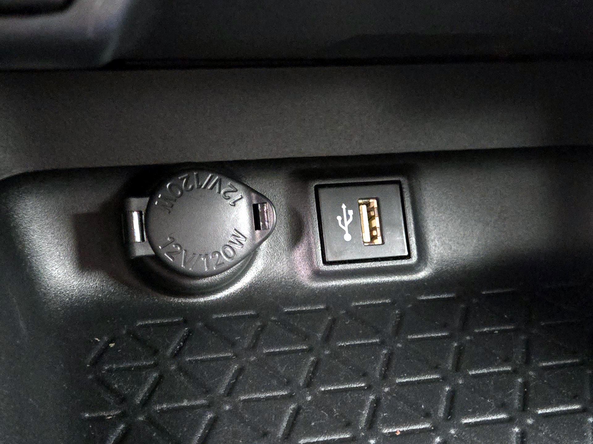 Thumbnail: 2023 Toyota RAV4 - 19