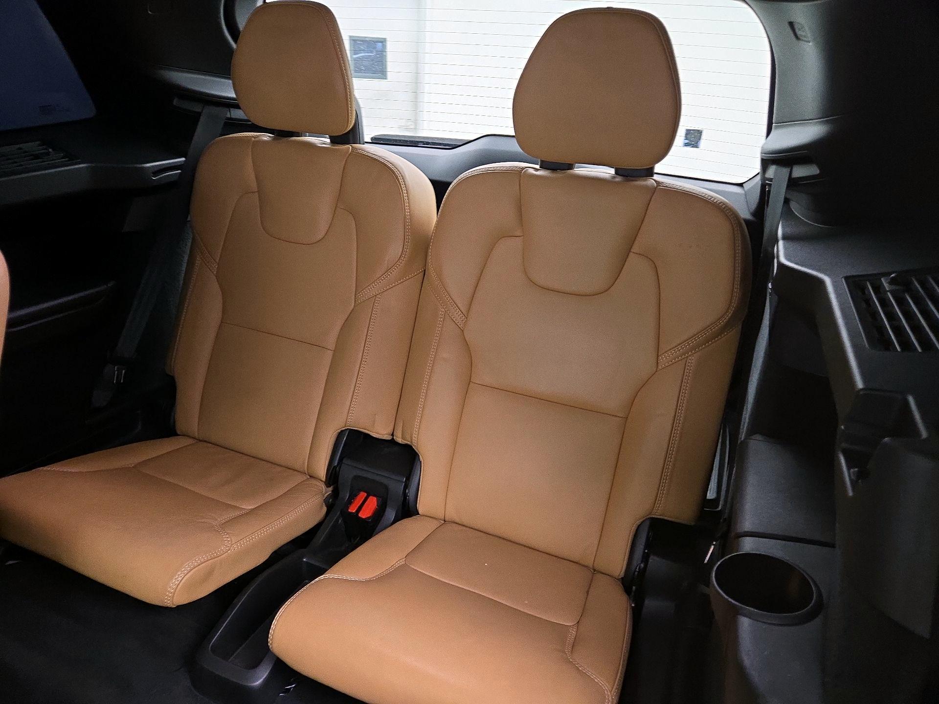 Thumbnail: 2021 Volvo XC90 - 20