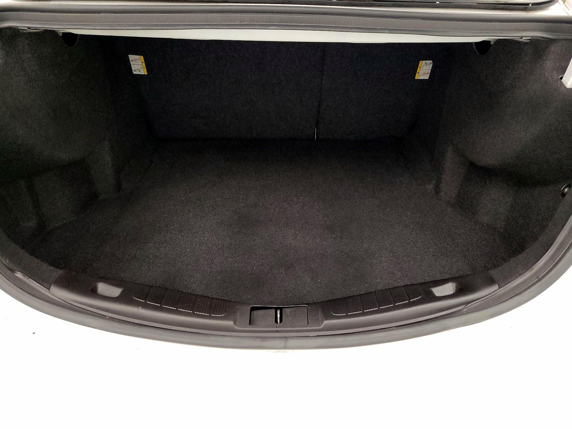 Thumbnail: 2015 Ford Fusion - 20