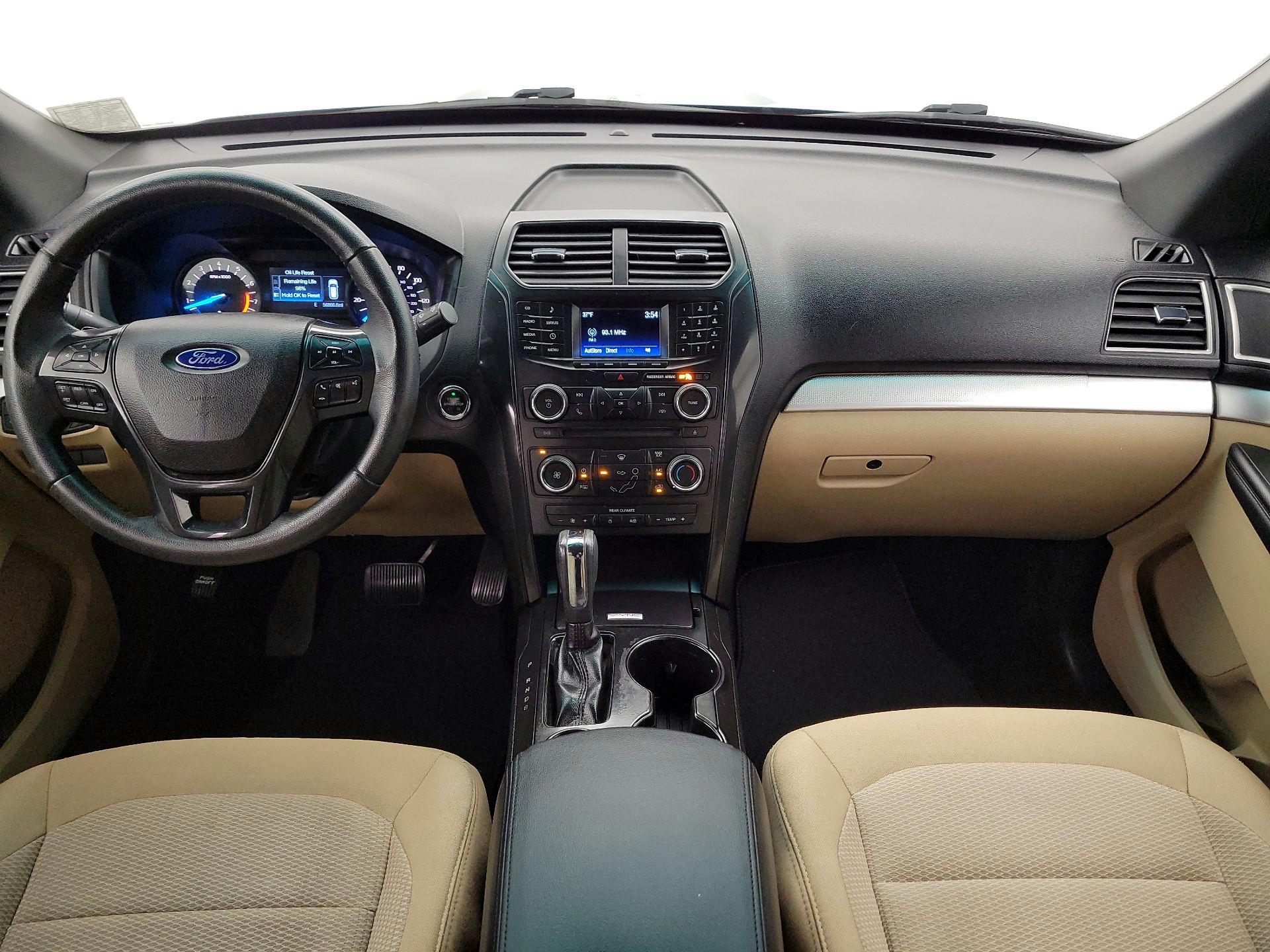 Thumbnail: 2017 Ford Explorer - 9