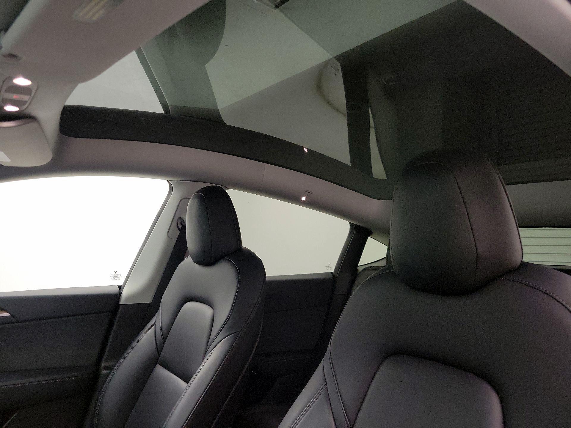 Thumbnail: 2022 Tesla Model Y - 19