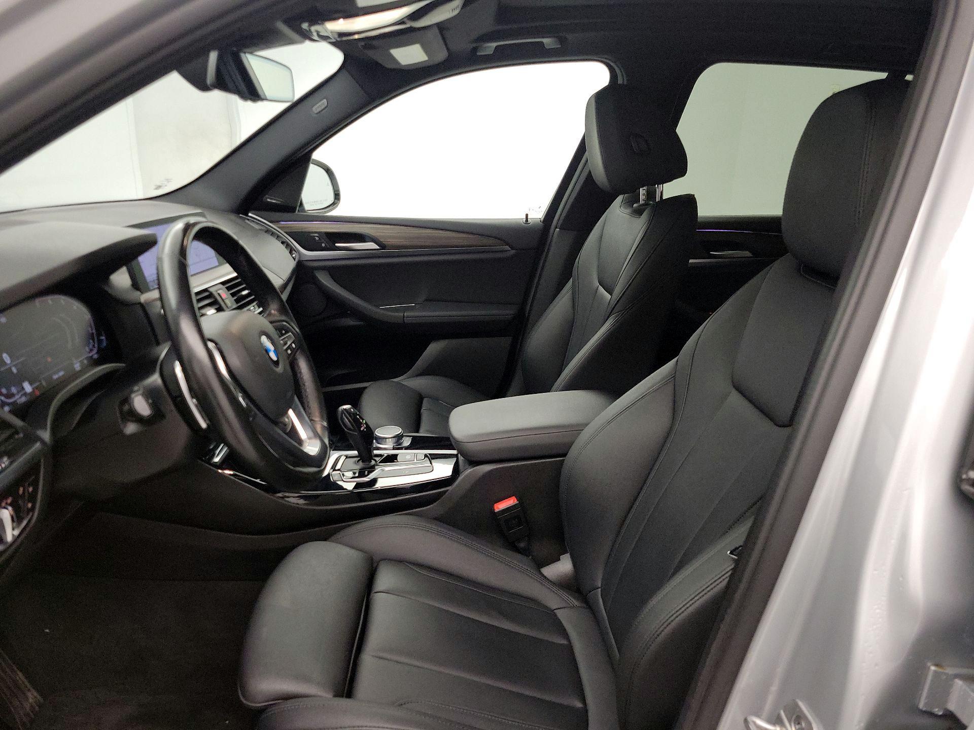 Thumbnail: 2021 BMW X3 - 11