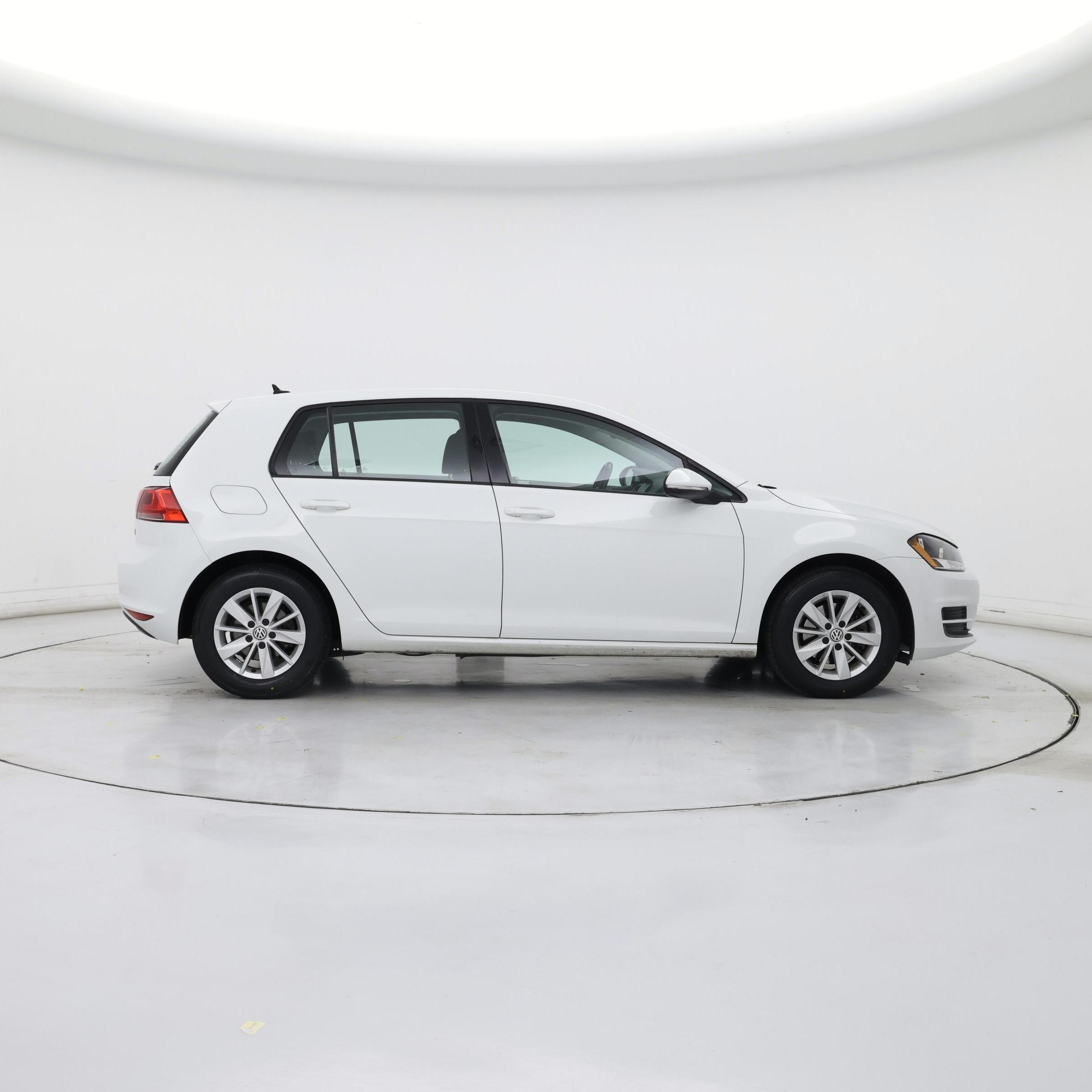 Thumbnail: 2016 Volkswagen Golf - 7