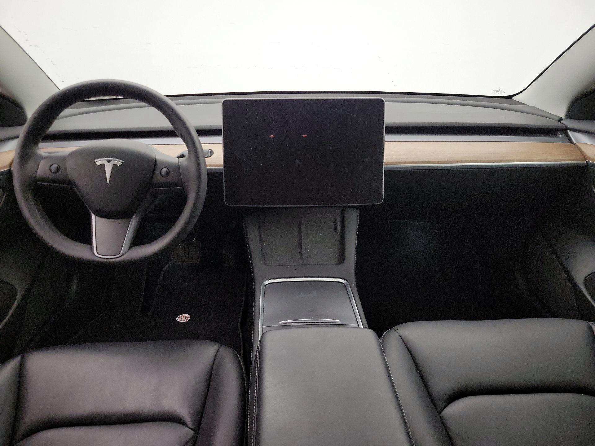 Thumbnail: 2022 Tesla Model 3 - 9