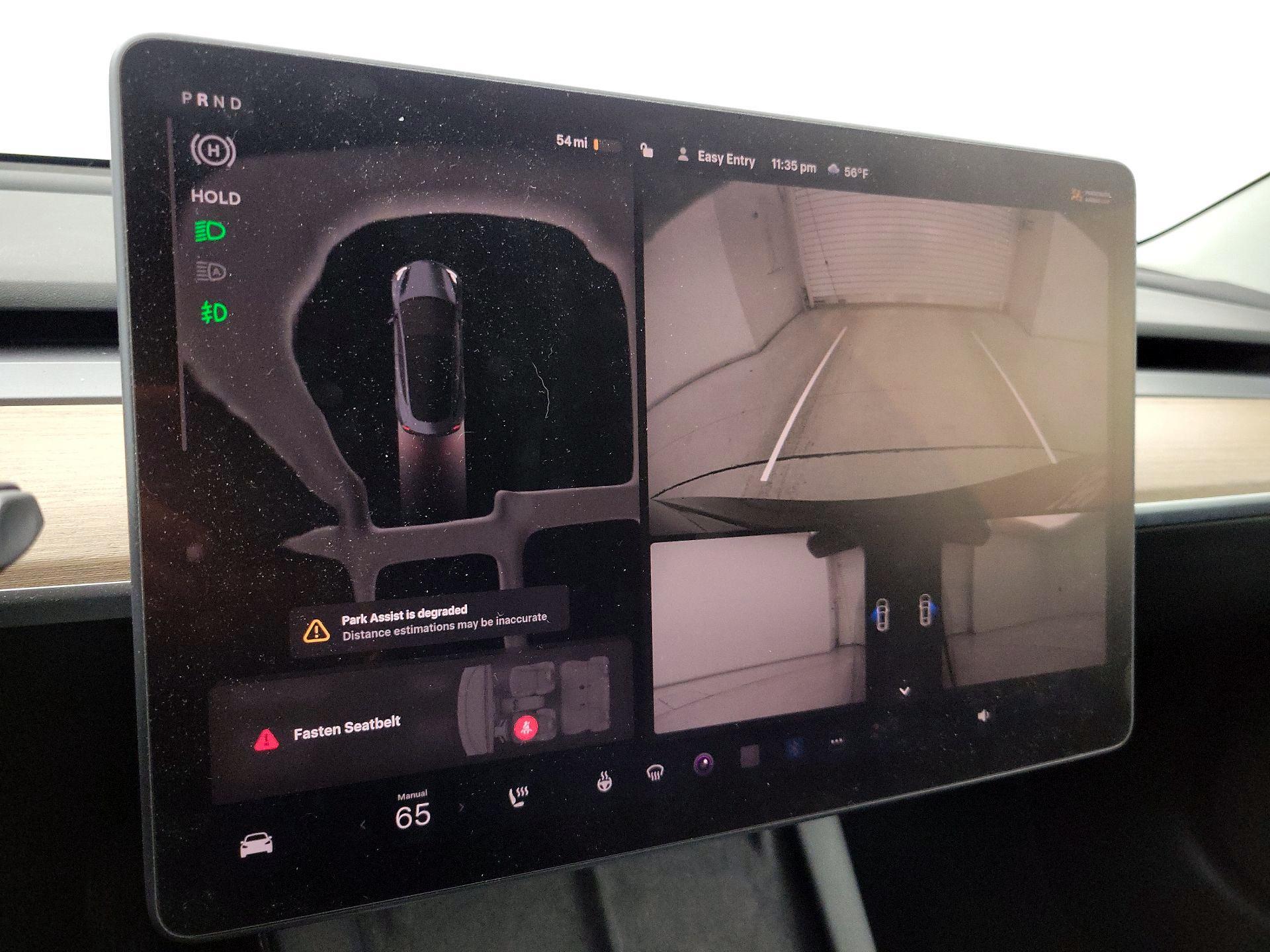 Thumbnail: 2022 Tesla Model 3 - 14