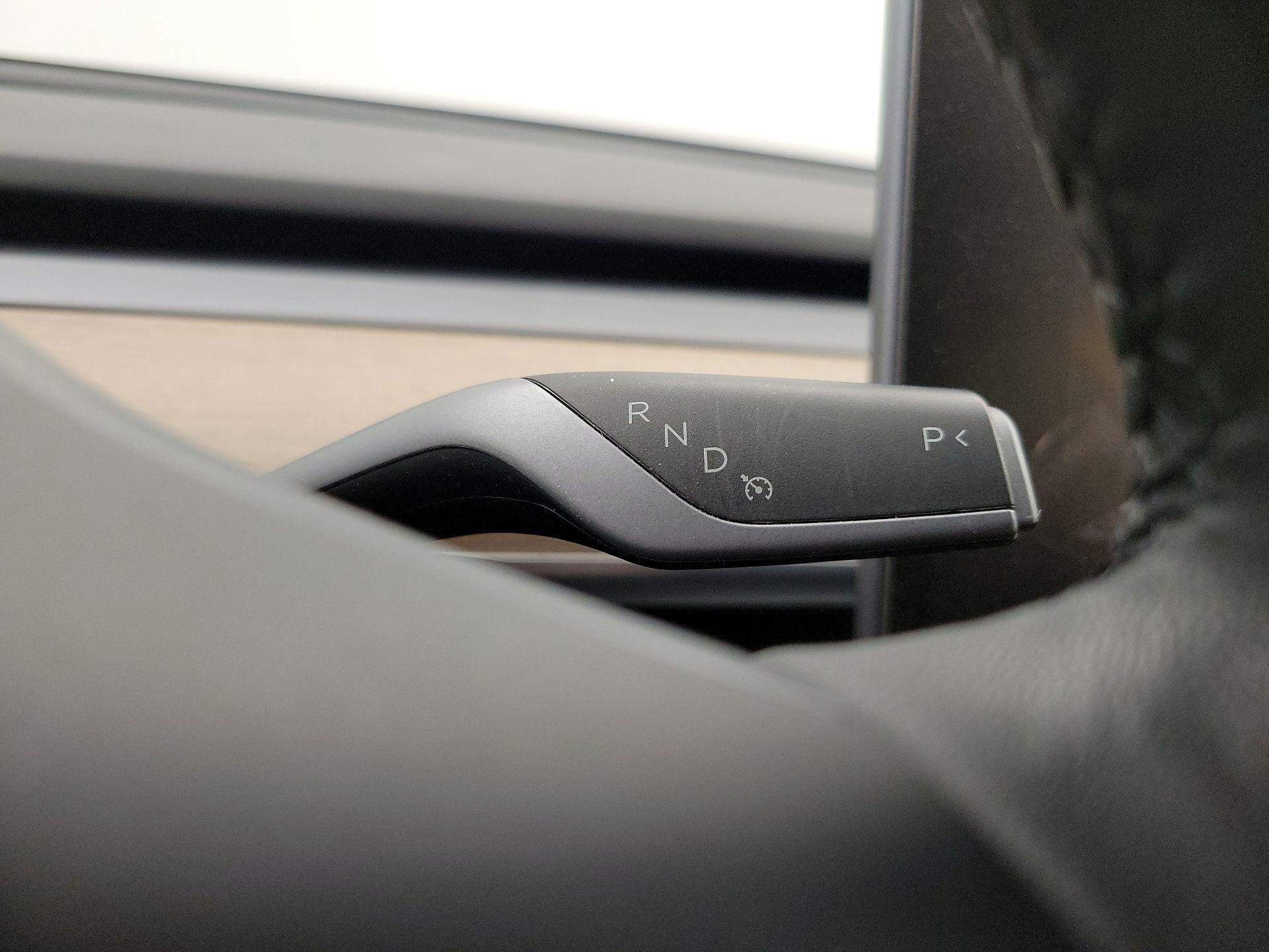 Thumbnail: 2022 Tesla Model 3 - 17