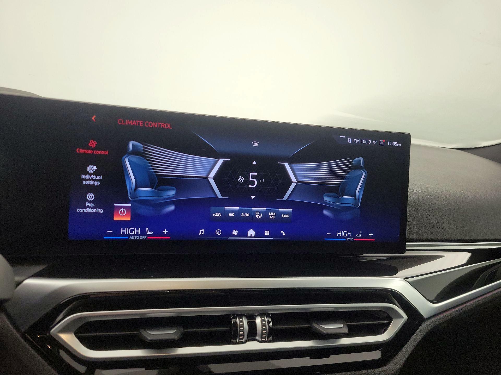 Thumbnail: 2024 BMW i4 - 17