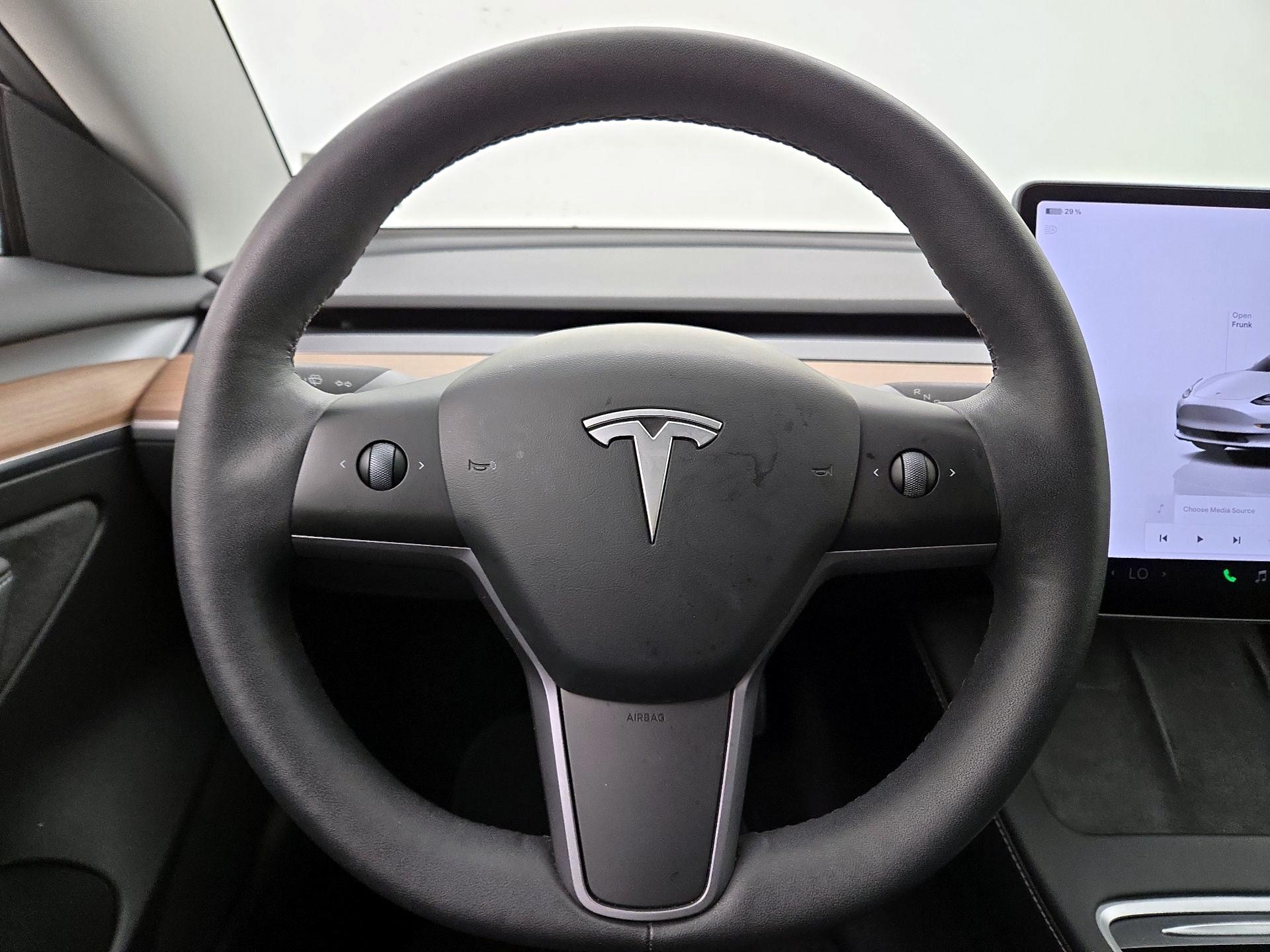 Thumbnail: 2023 Tesla Model 3 - 10