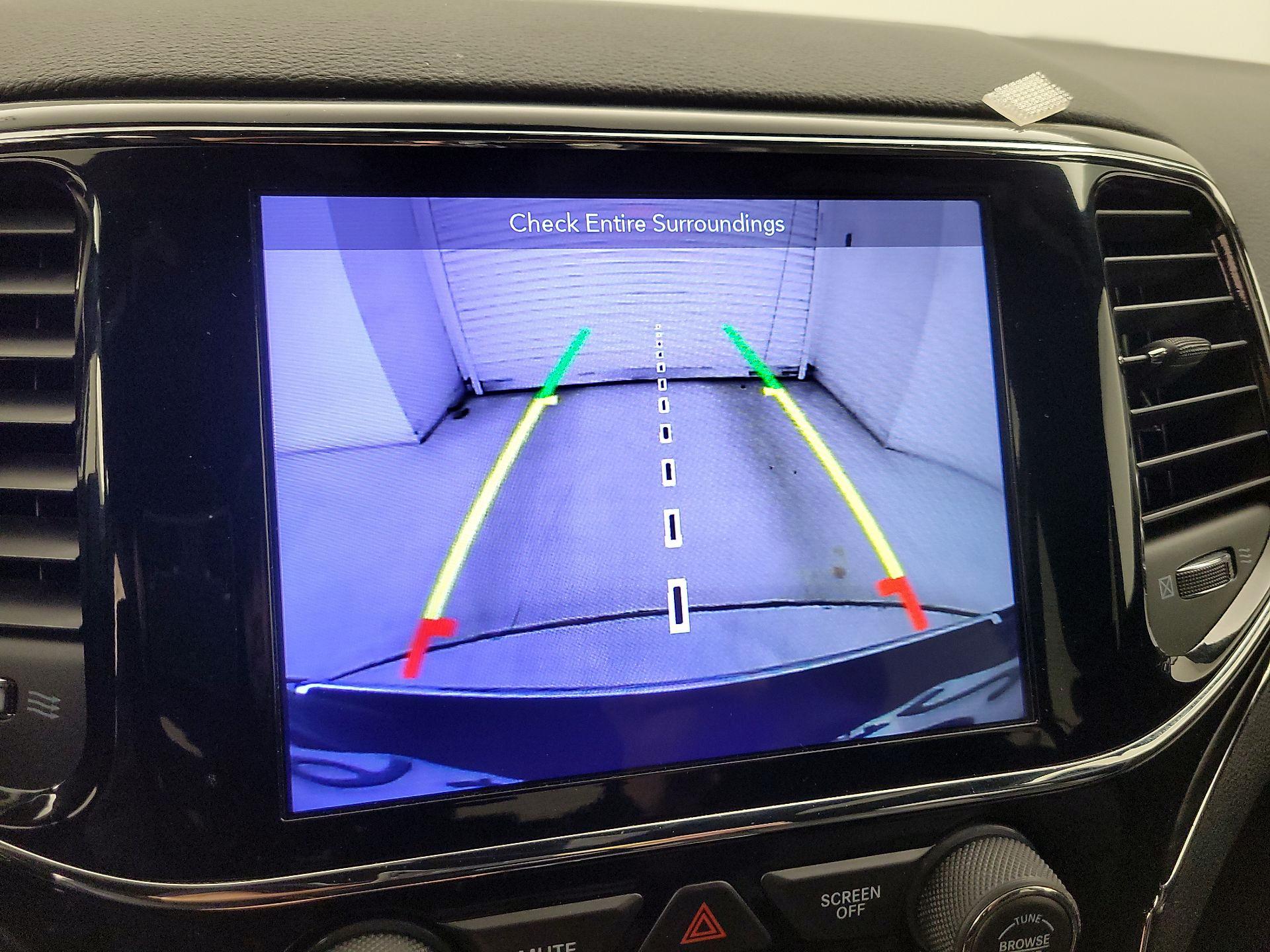 Thumbnail: 2019 Jeep Grand Cherokee - 15