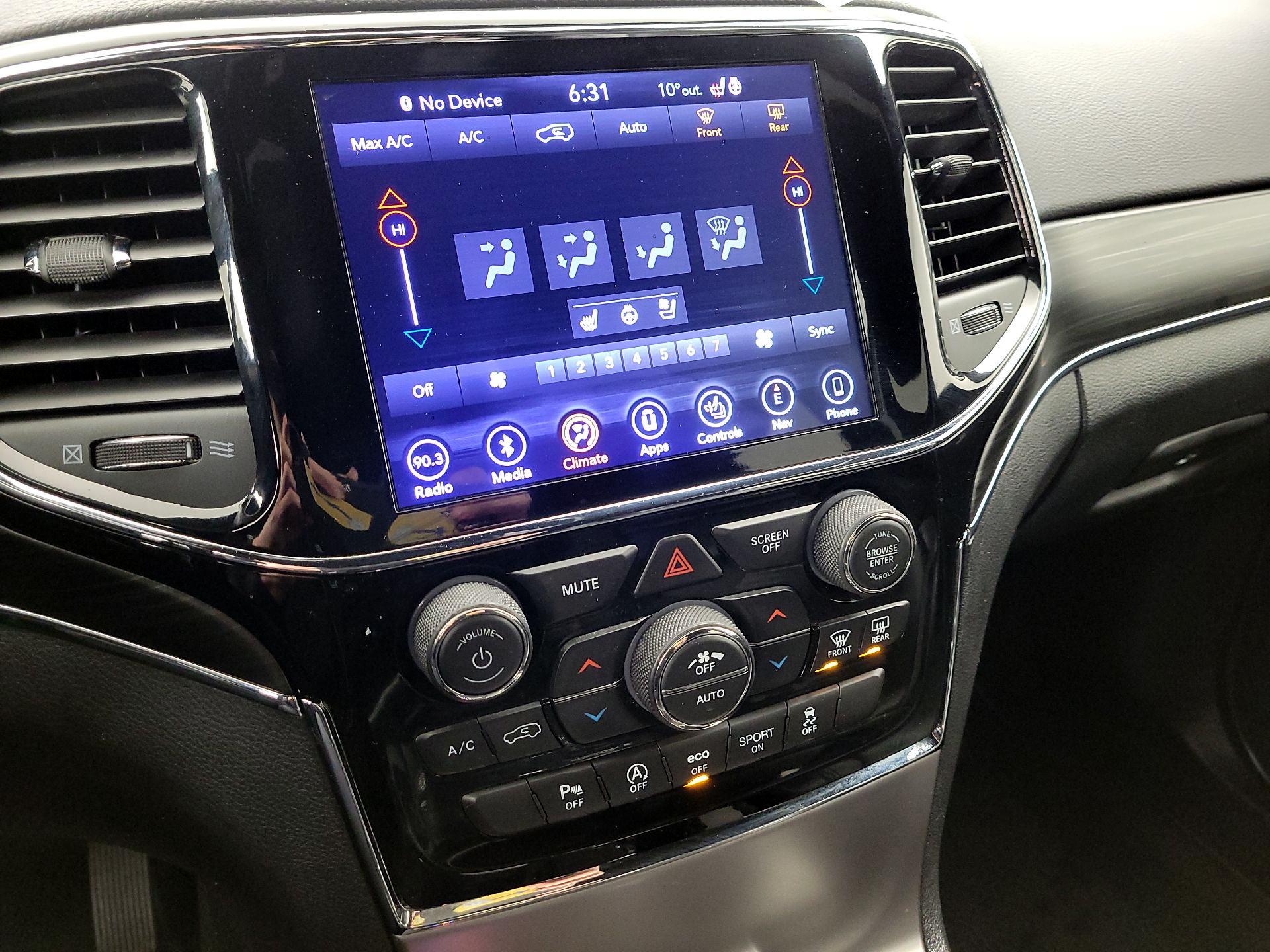 Thumbnail: 2019 Jeep Grand Cherokee - 17