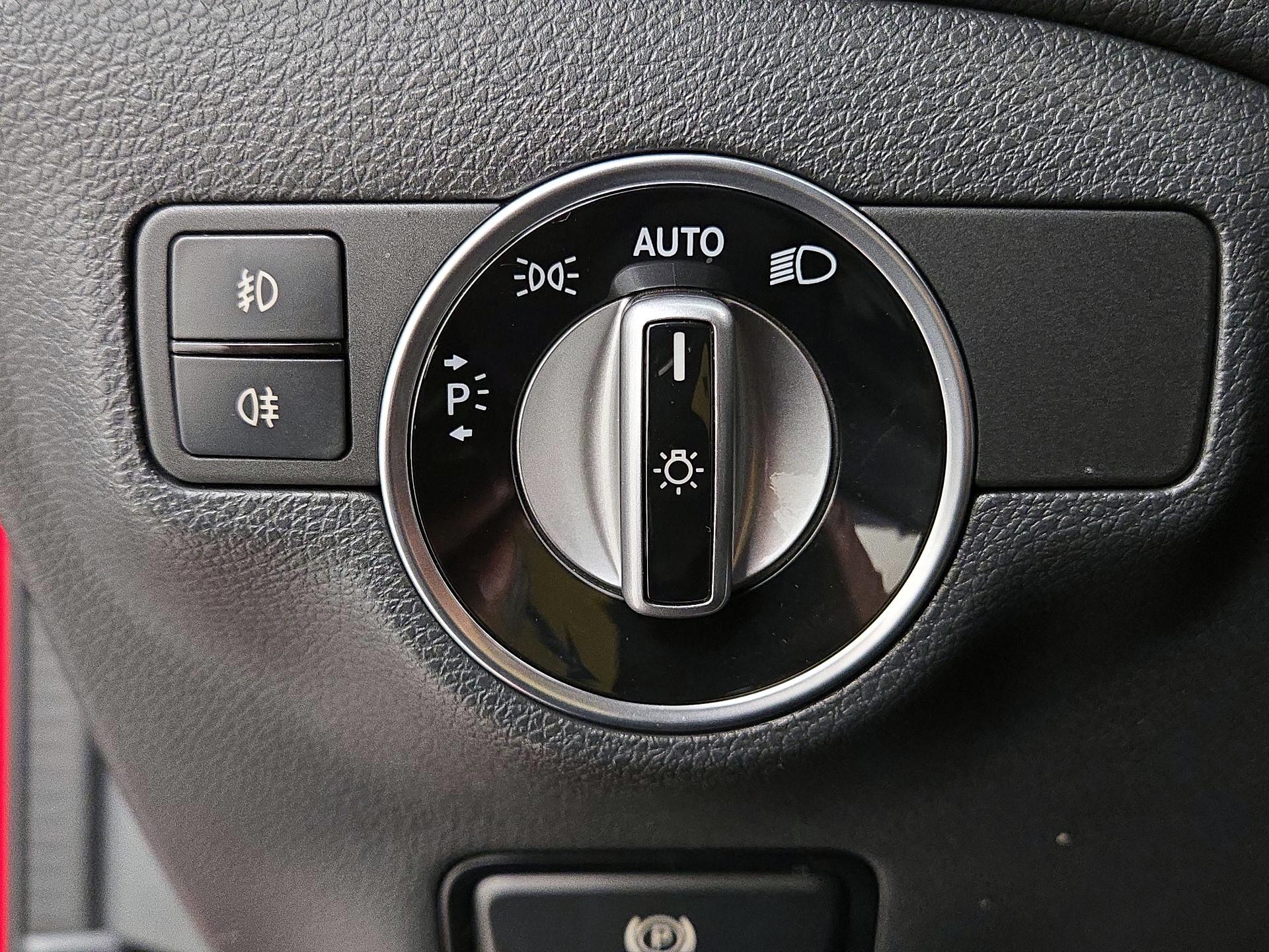 Thumbnail: 2020 Mercedes-Benz GLA - 13