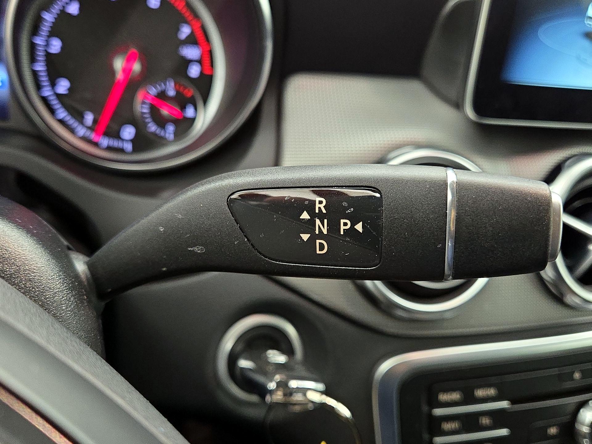 Thumbnail: 2020 Mercedes-Benz GLA - 17