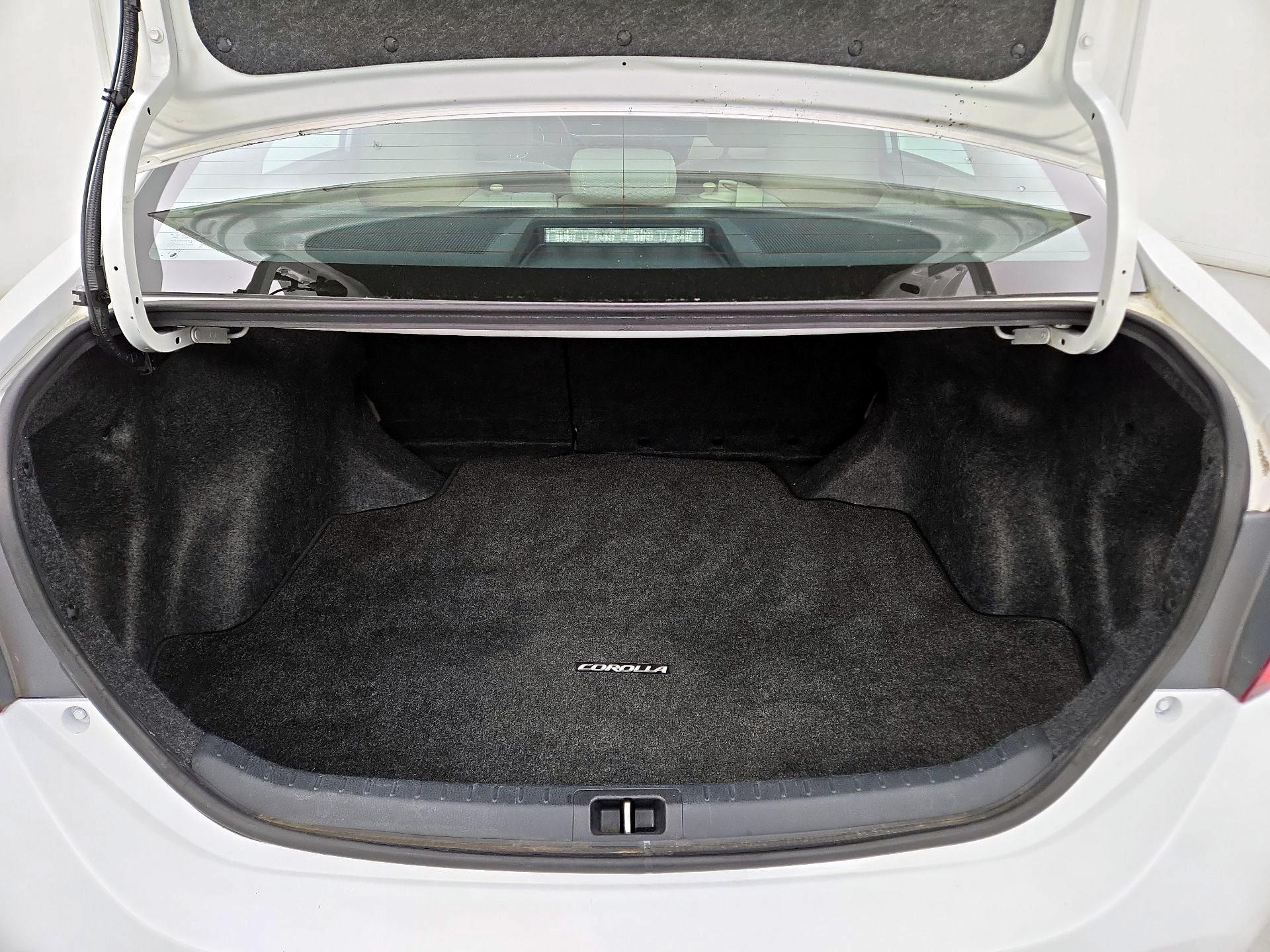 Thumbnail: 2014 Toyota Corolla - 20