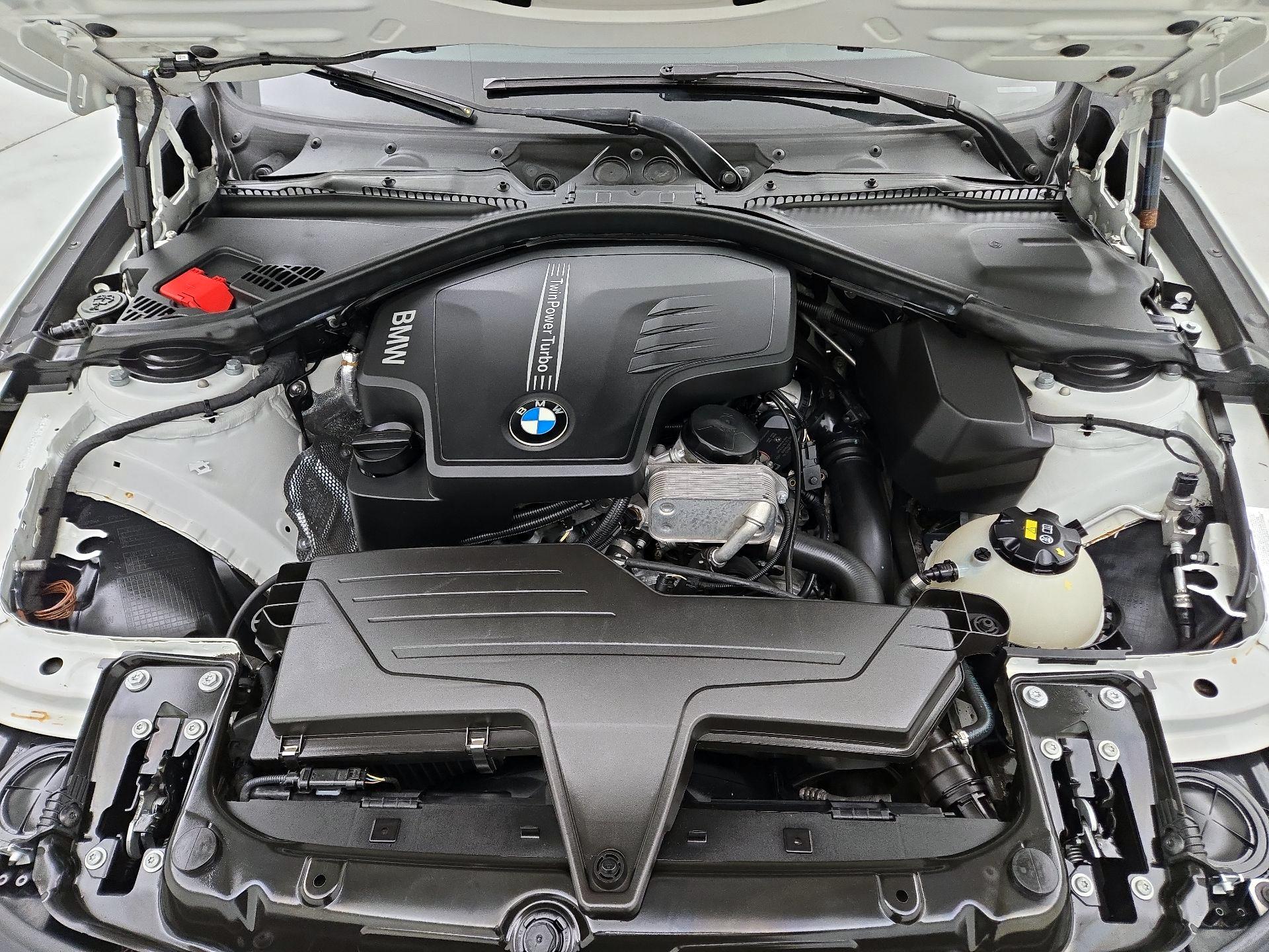 Thumbnail: 2015 BMW 3 Series - 20