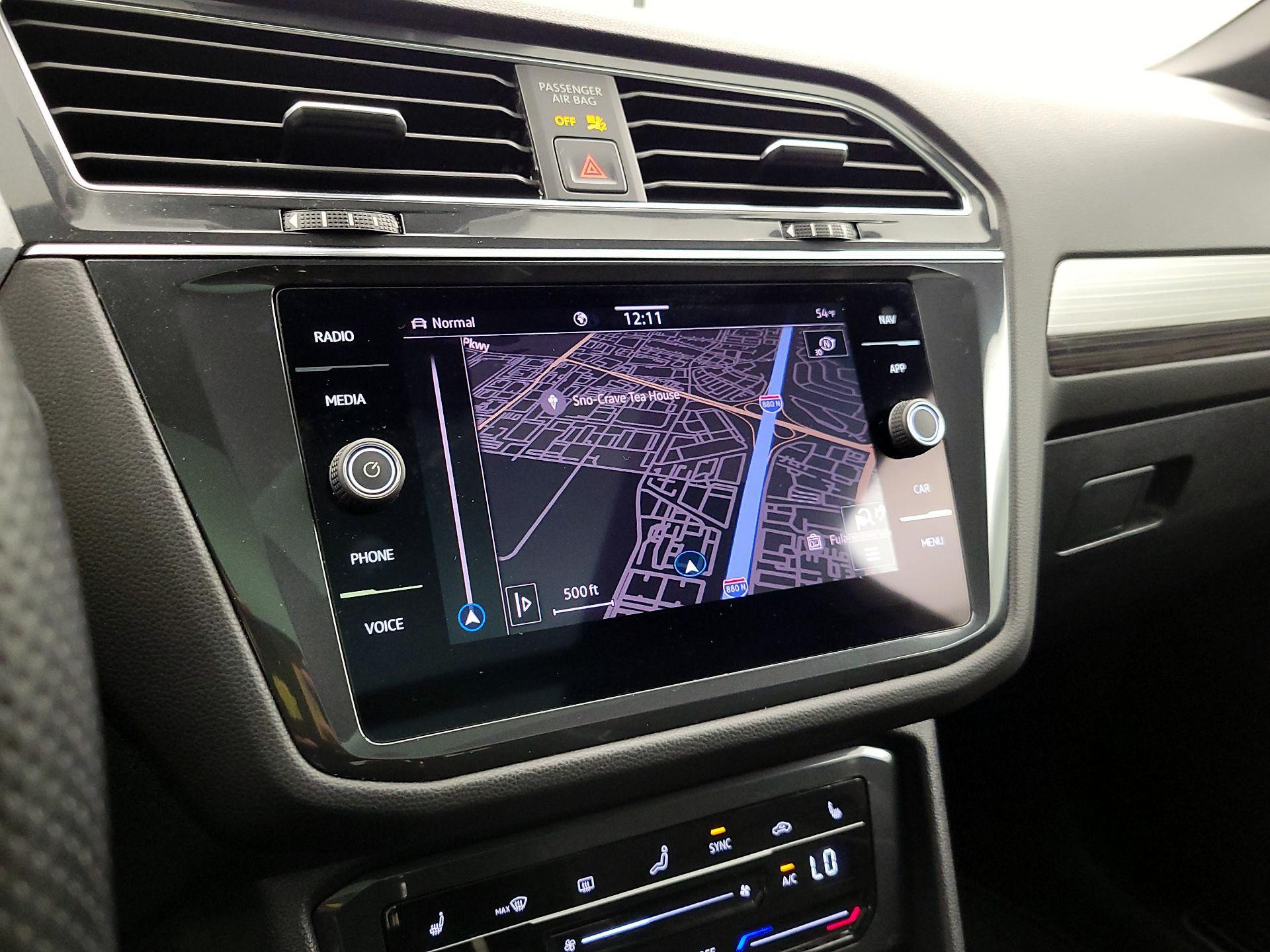 Thumbnail: 2022 Volkswagen Tiguan - 14