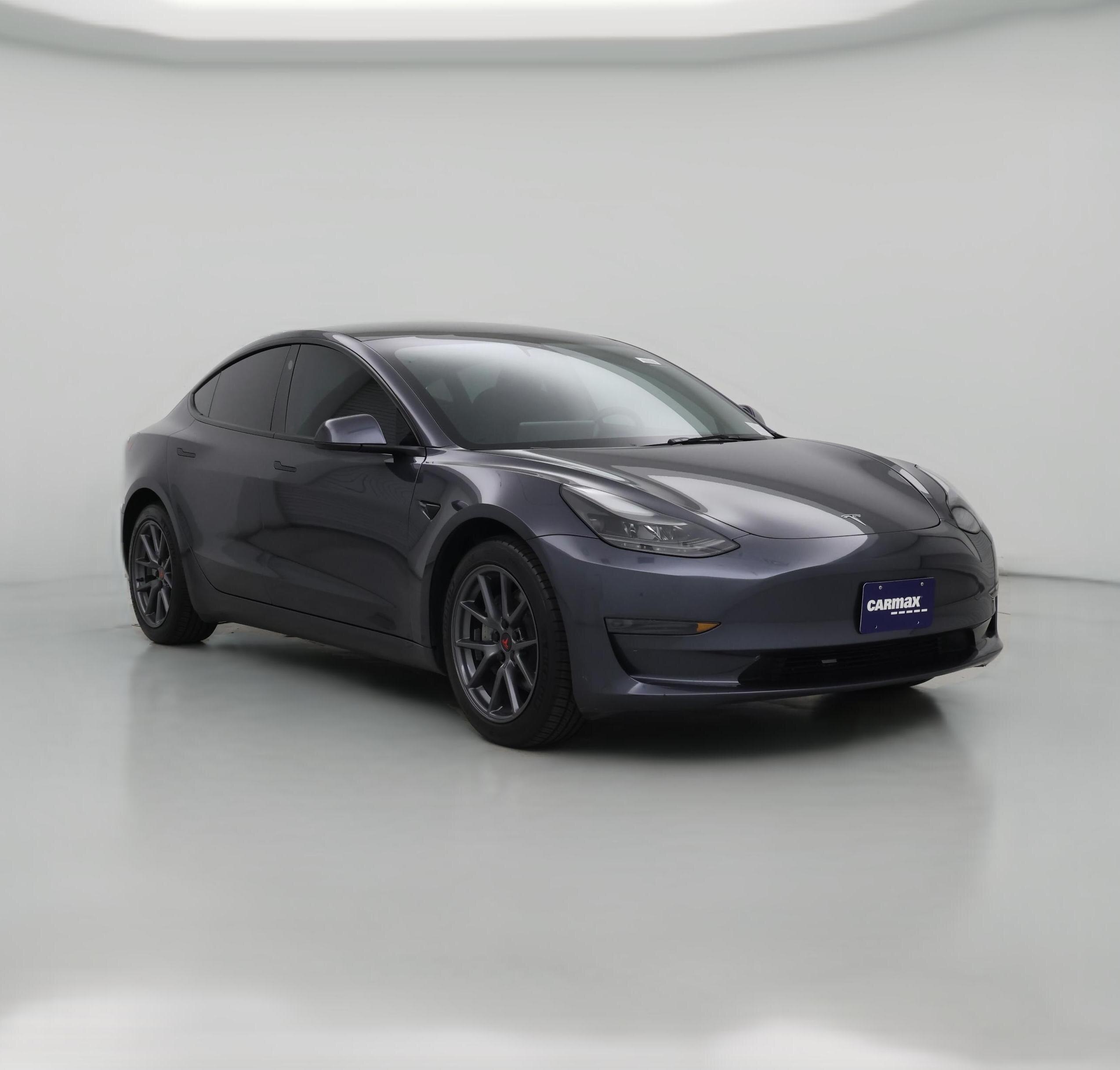 Thumbnail: 2023 Tesla Model 3 - 1