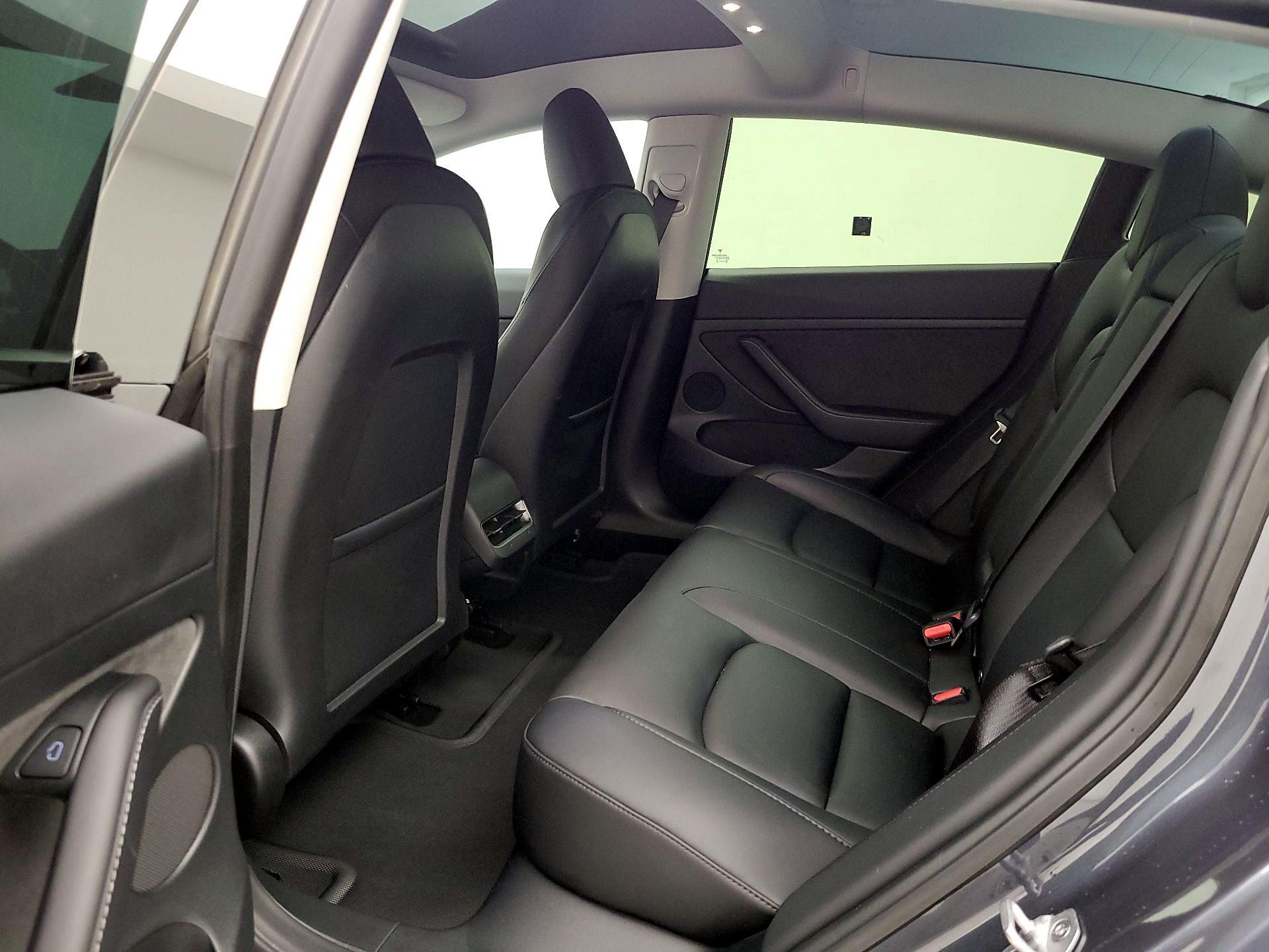 Thumbnail: 2023 Tesla Model 3 - 20