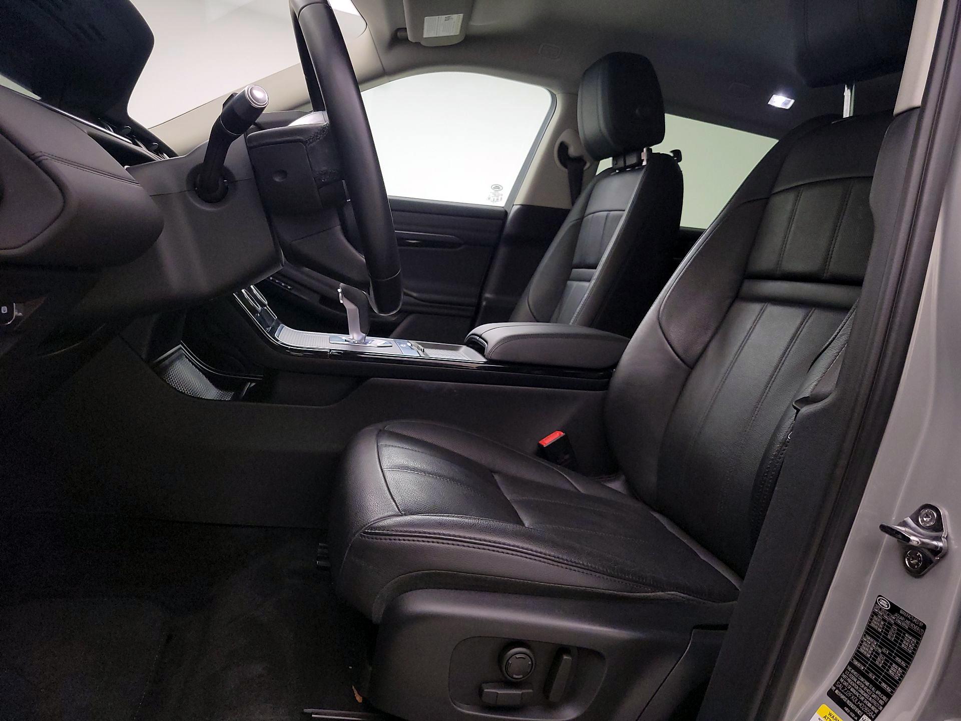 Thumbnail: 2020 Land Rover Range Rover Evoque - 11