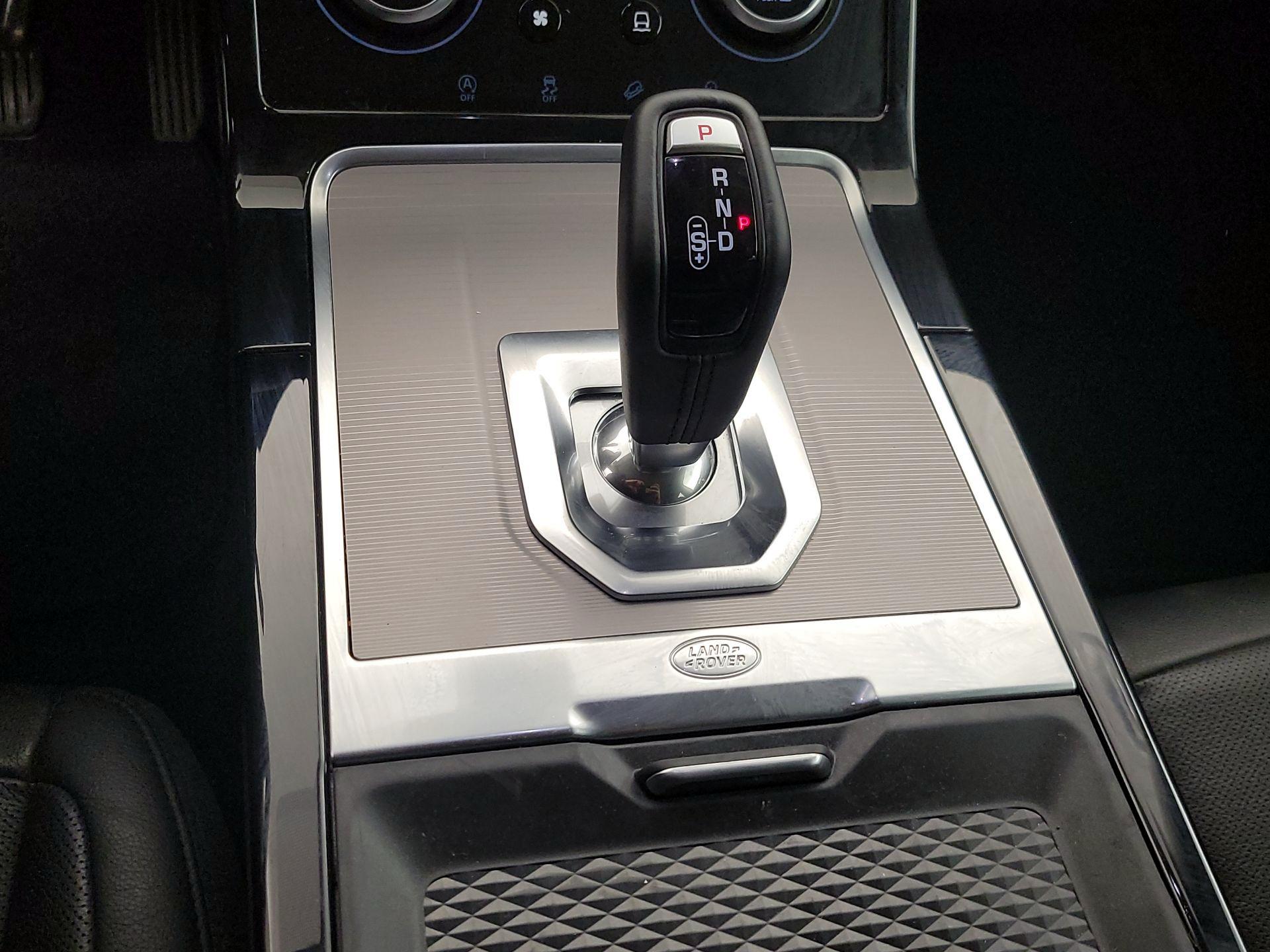 Thumbnail: 2020 Land Rover Range Rover Evoque - 18