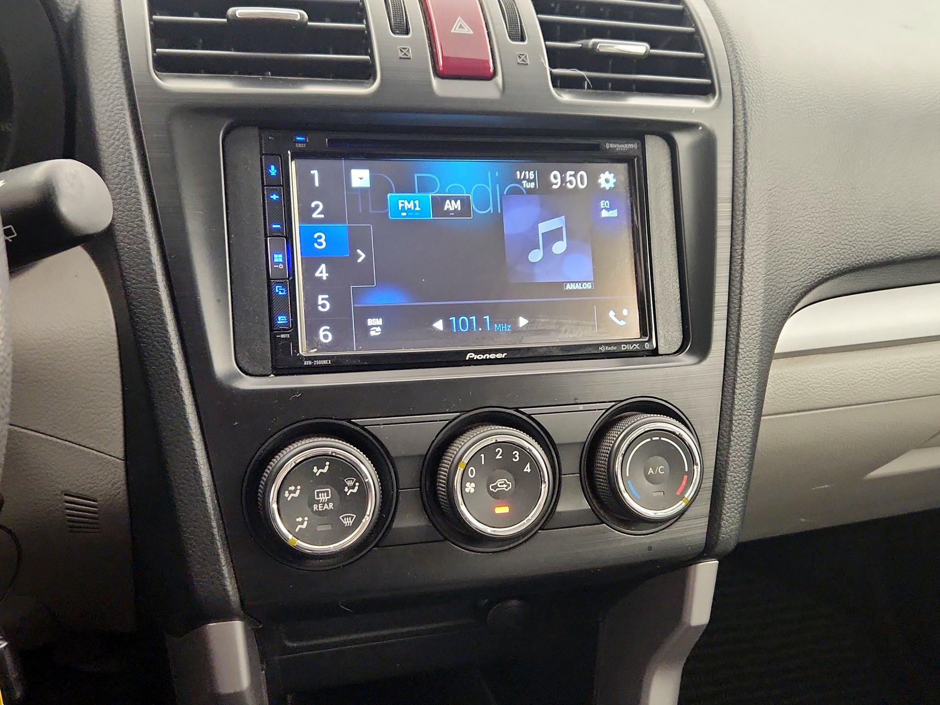 Thumbnail: 2015 Subaru Forester - 15