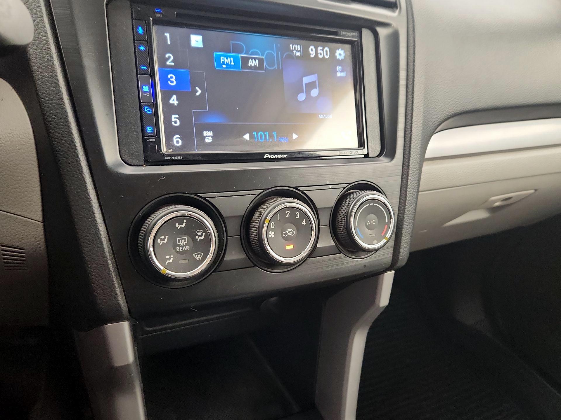 Thumbnail: 2015 Subaru Forester - 16