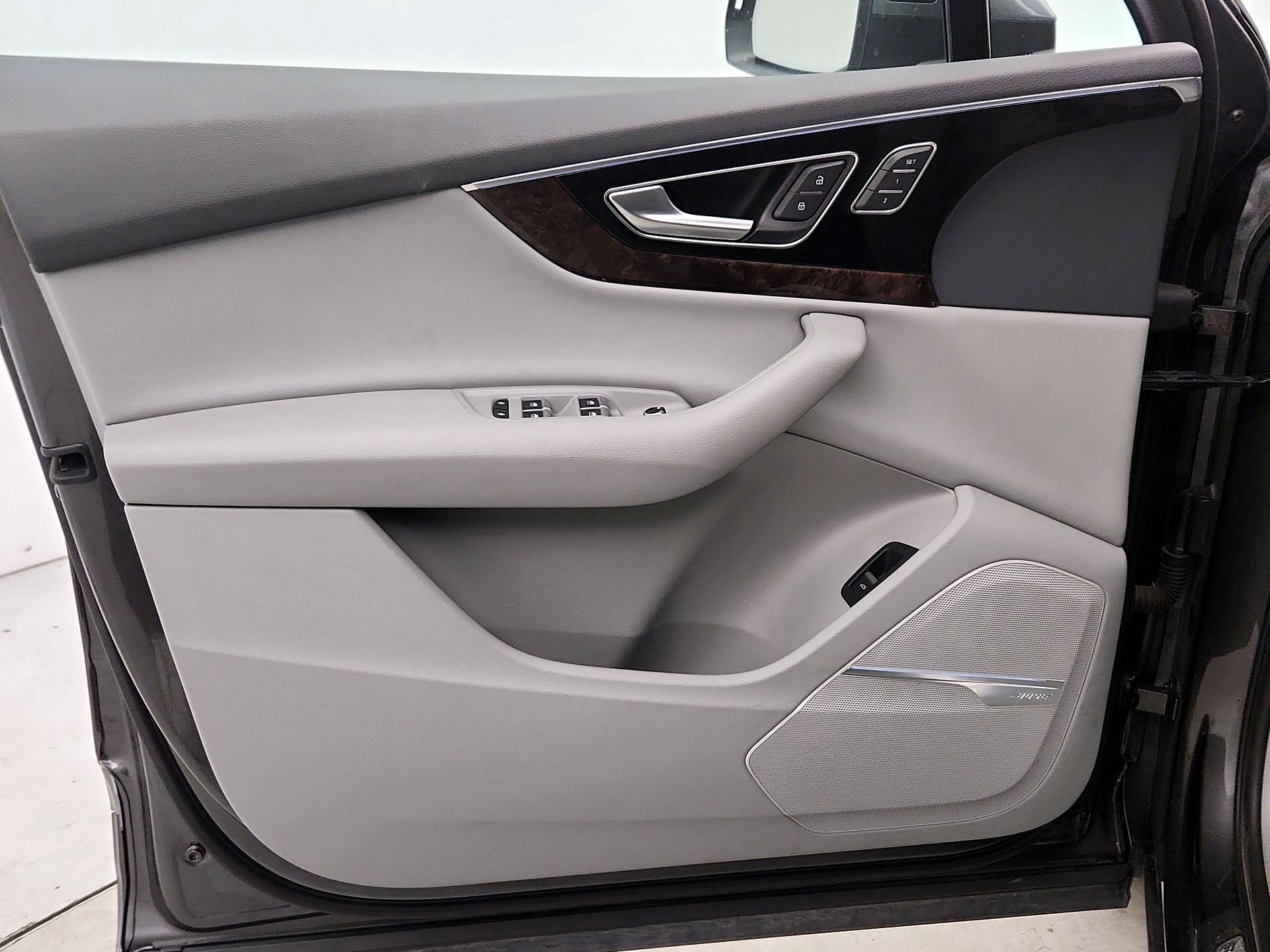 Thumbnail: 2018 Audi Q7 - 12