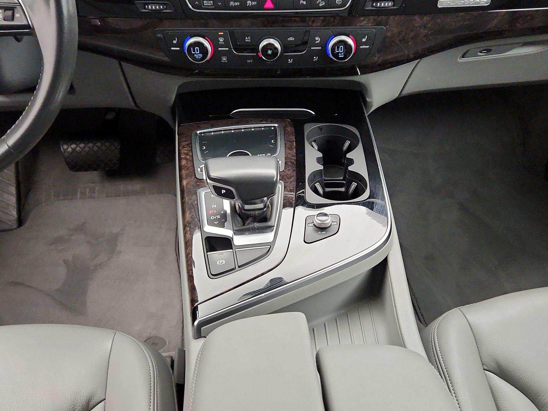 Thumbnail: 2018 Audi Q7 - 18