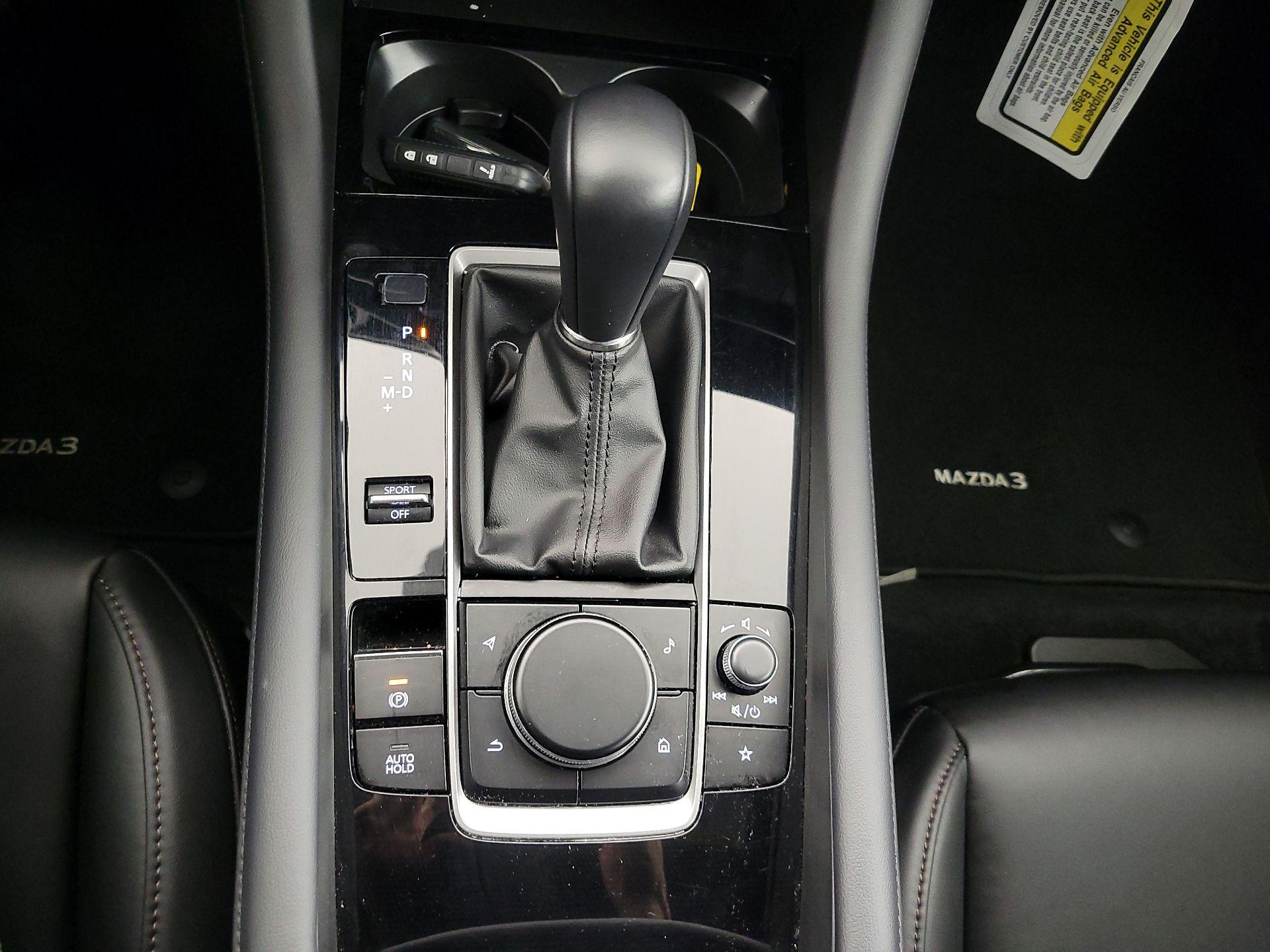 Thumbnail: 2025 Mazda Mazda3 - 18