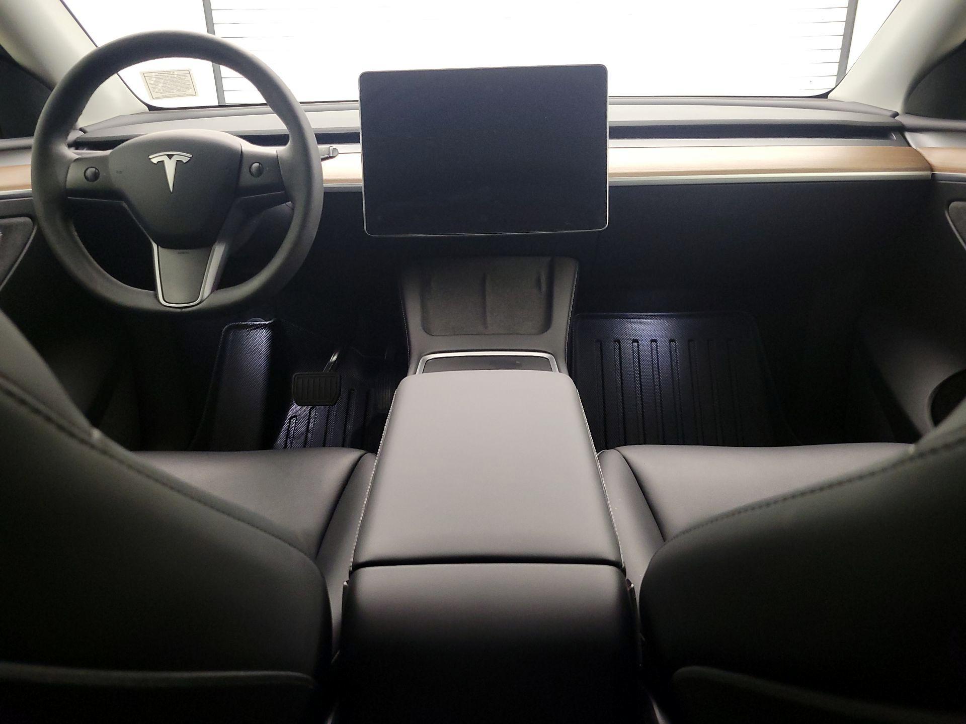 Thumbnail: 2023 Tesla Model Y - 9