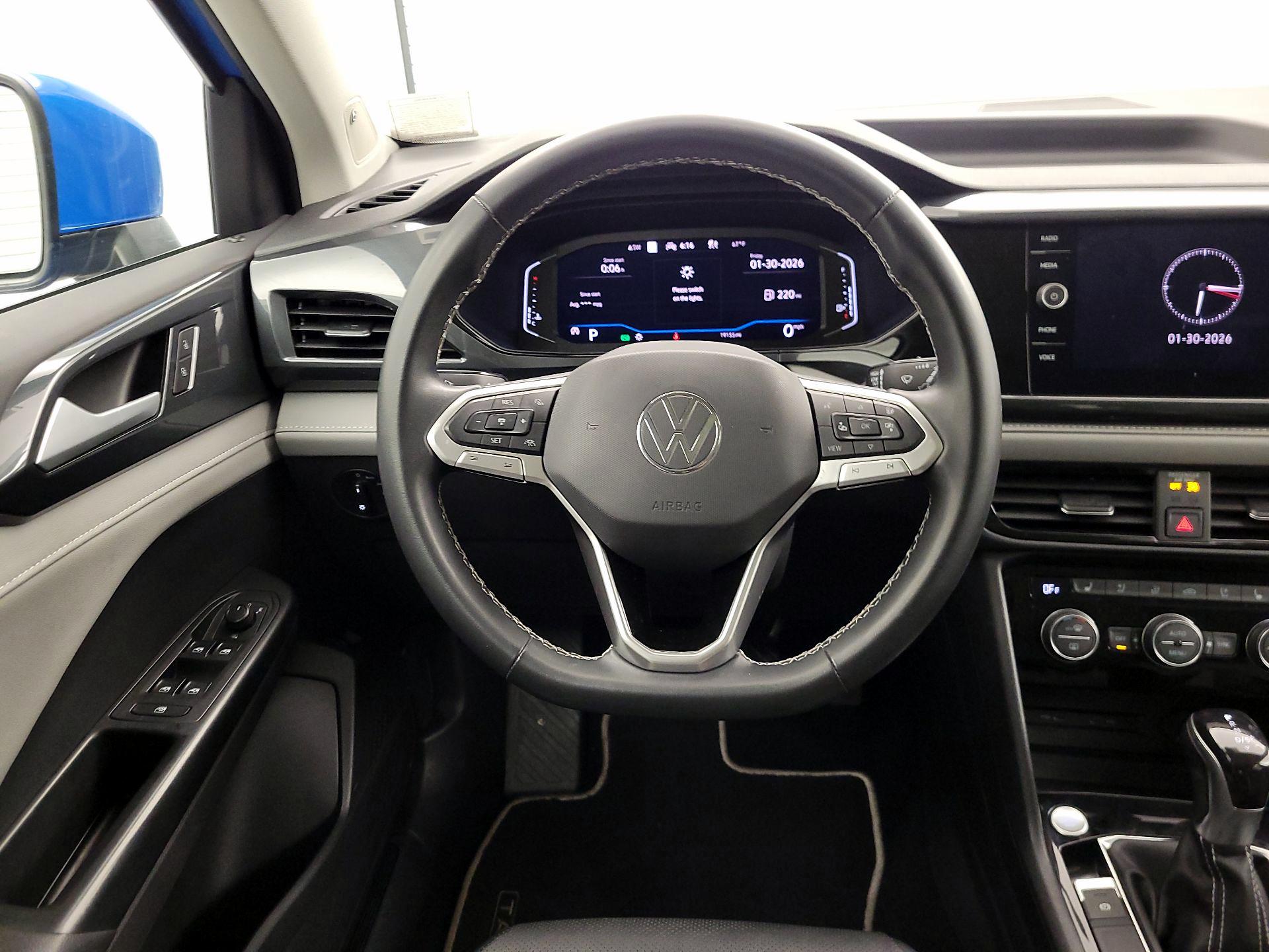 Thumbnail: 2022 Volkswagen Taos - 10