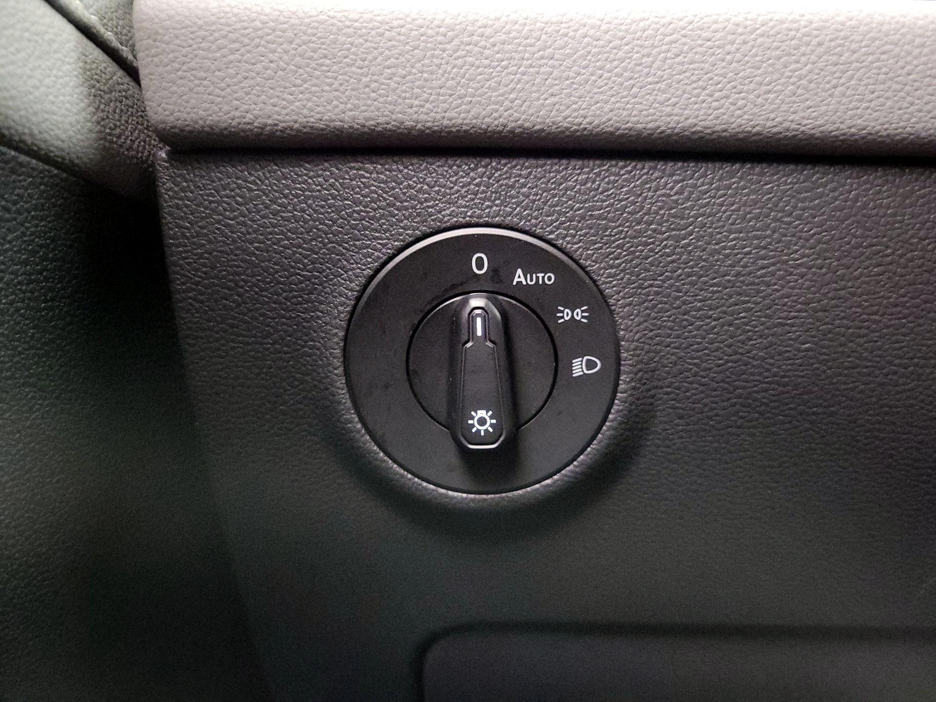 Thumbnail: 2022 Volkswagen Taos - 13