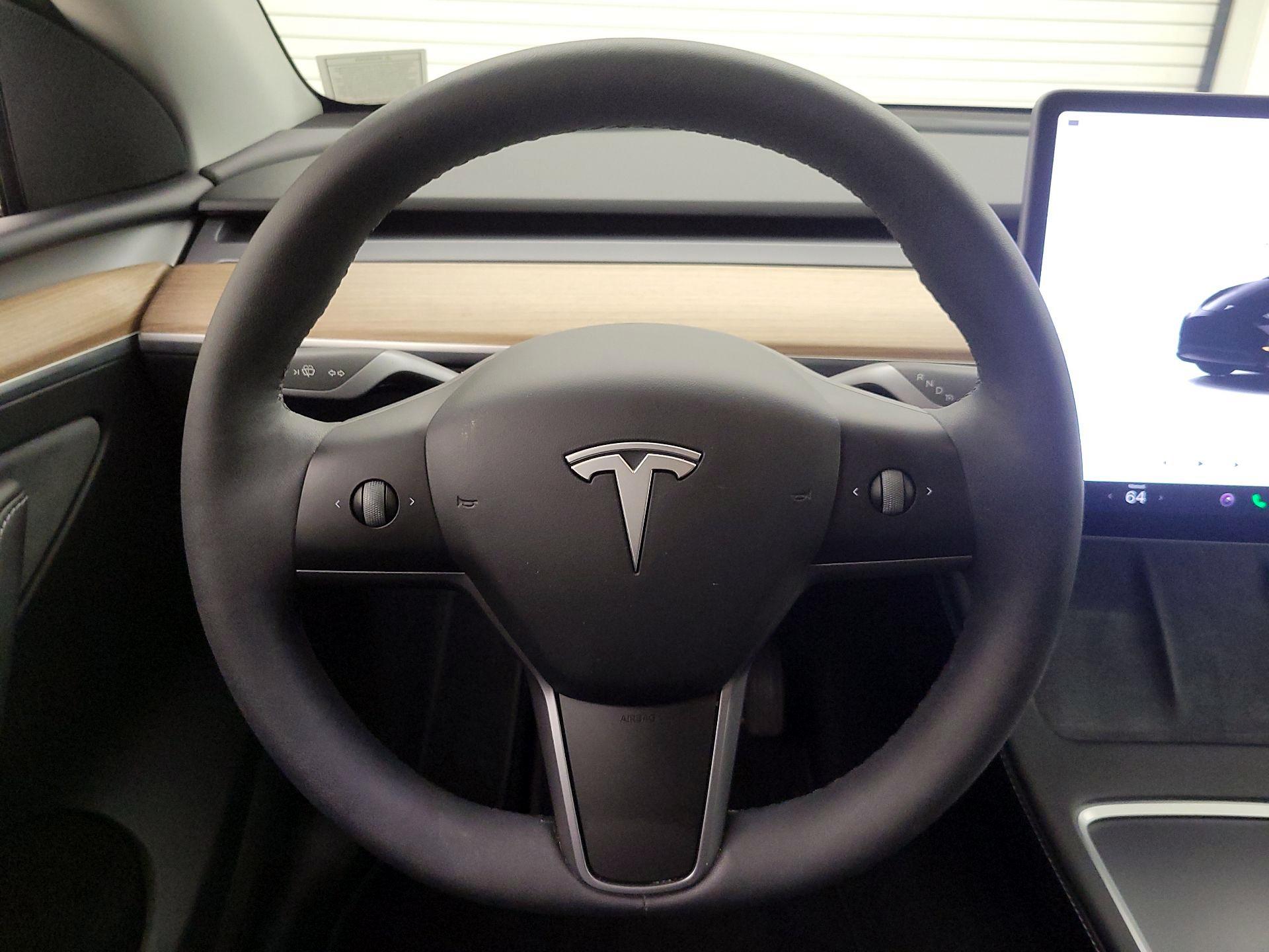 Thumbnail: 2024 Tesla Model Y - 10