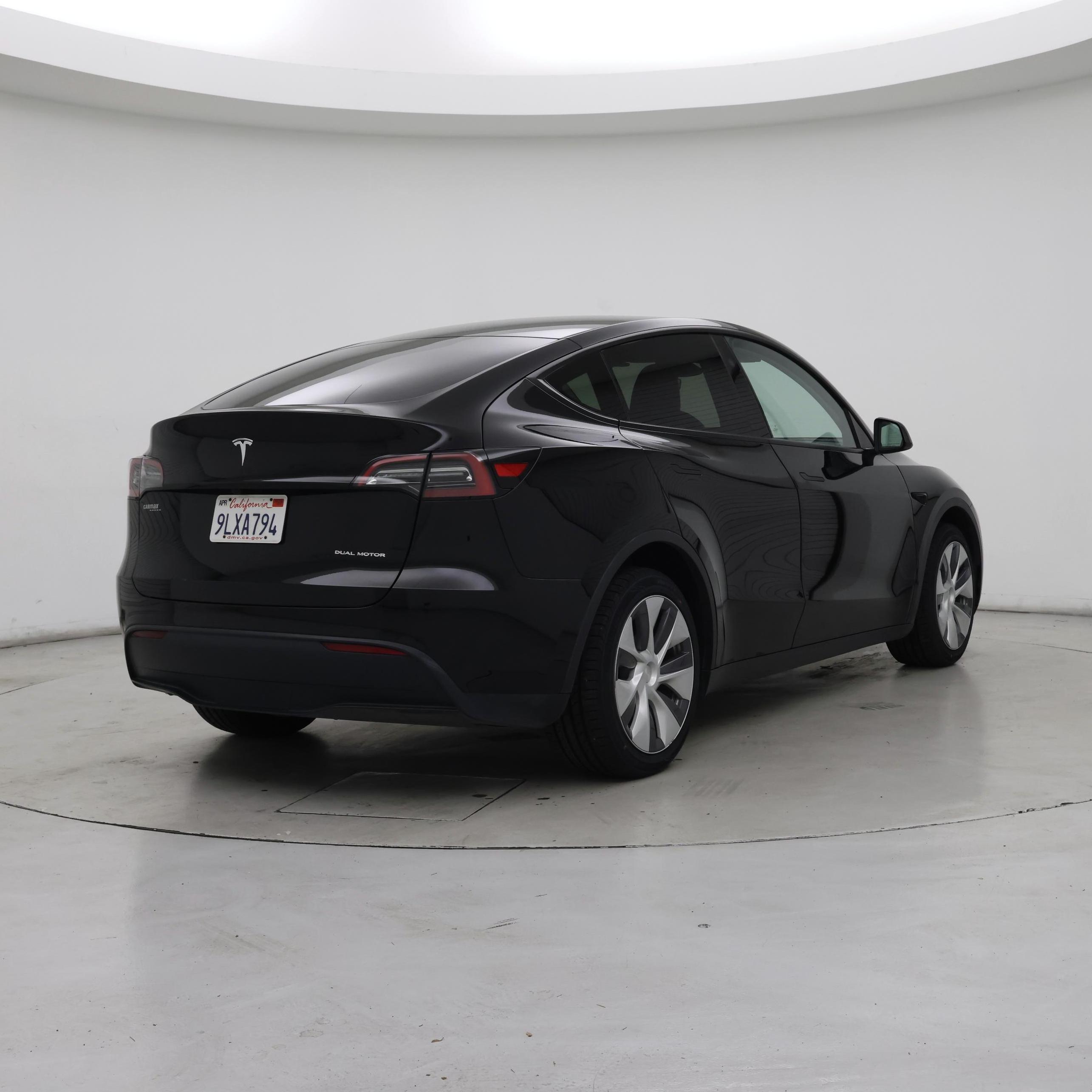 Thumbnail: 2024 Tesla Model Y - 8