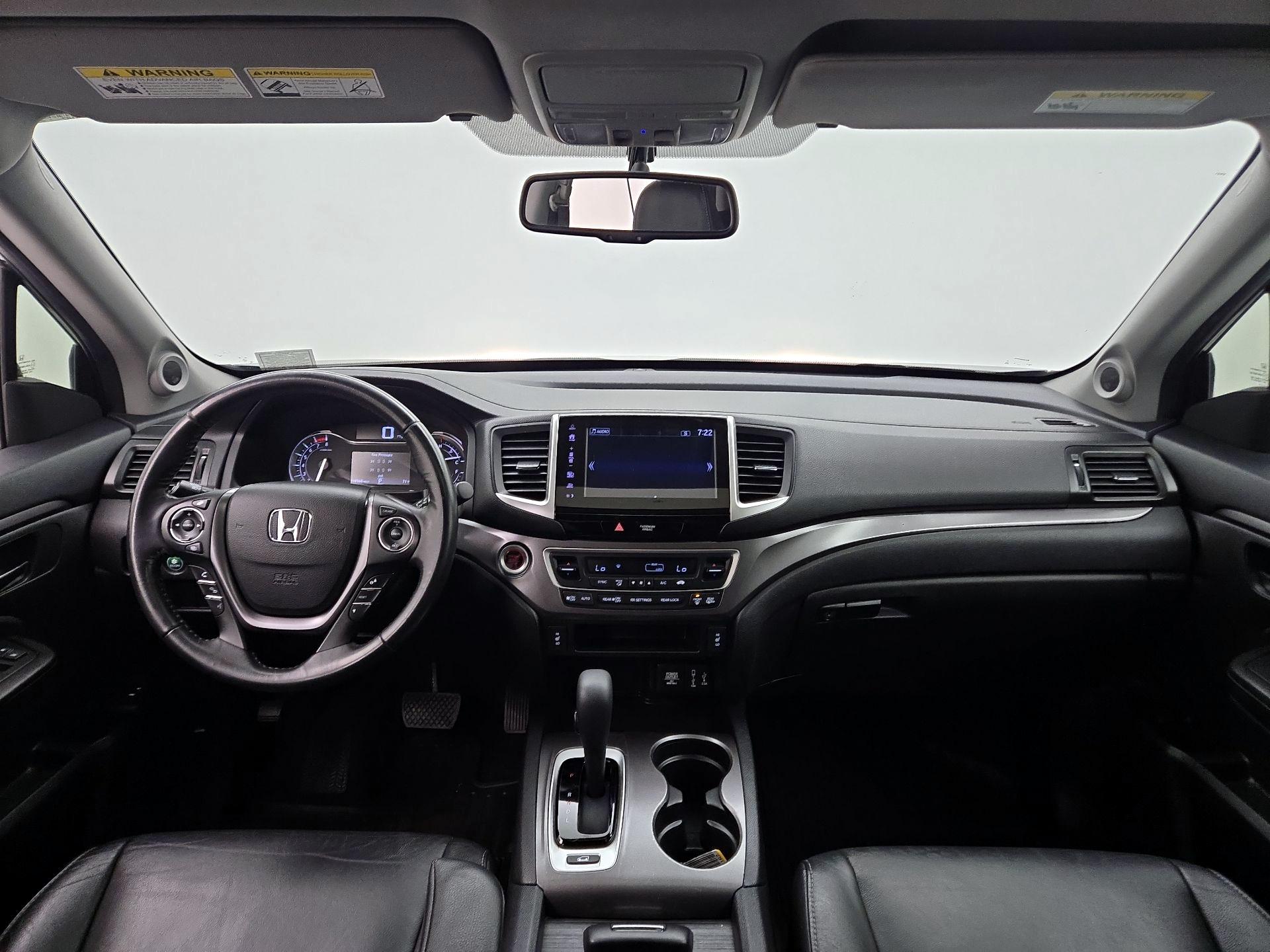 Thumbnail: 2018 Honda Pilot - 9