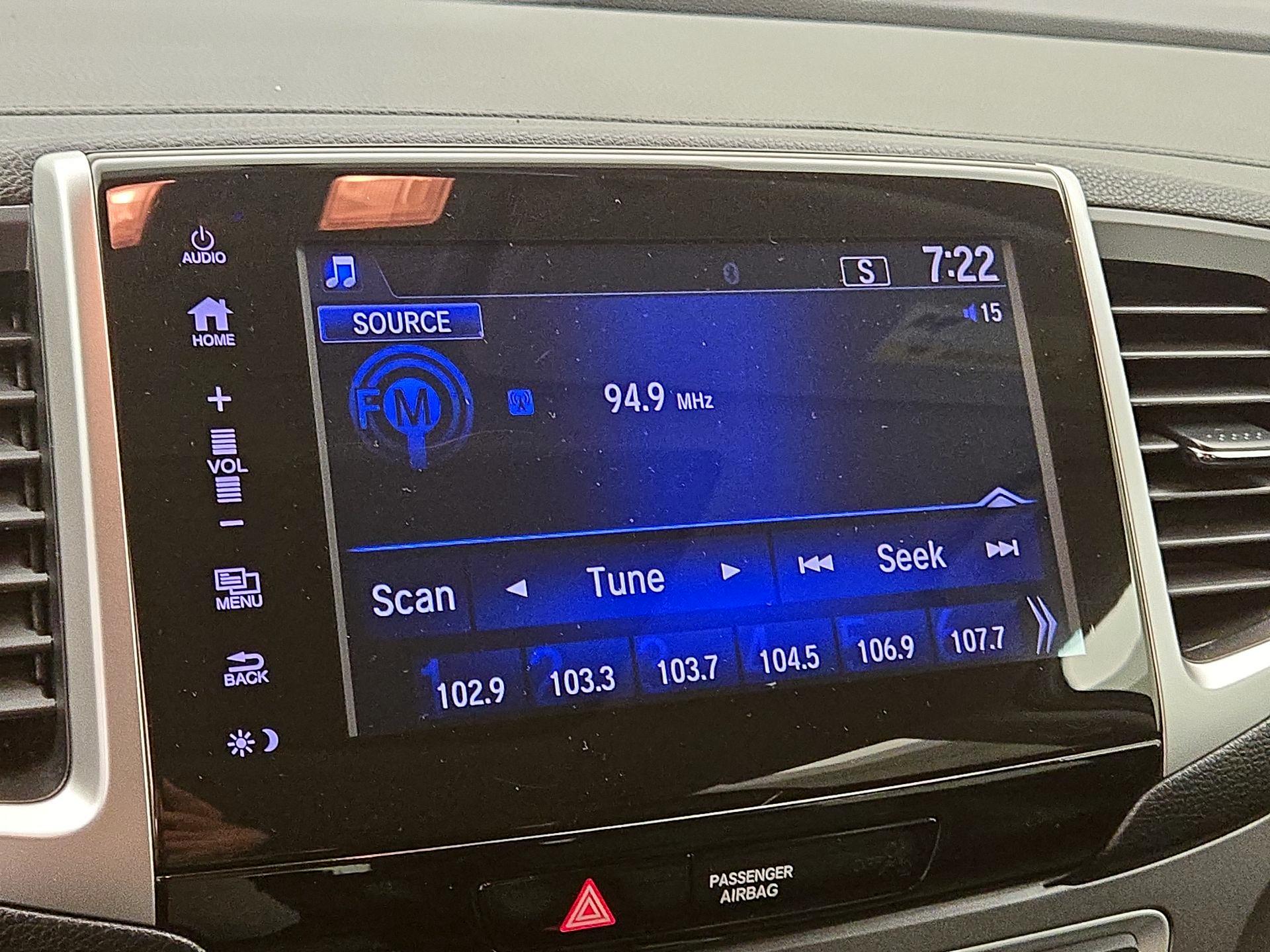 Thumbnail: 2018 Honda Pilot - 15