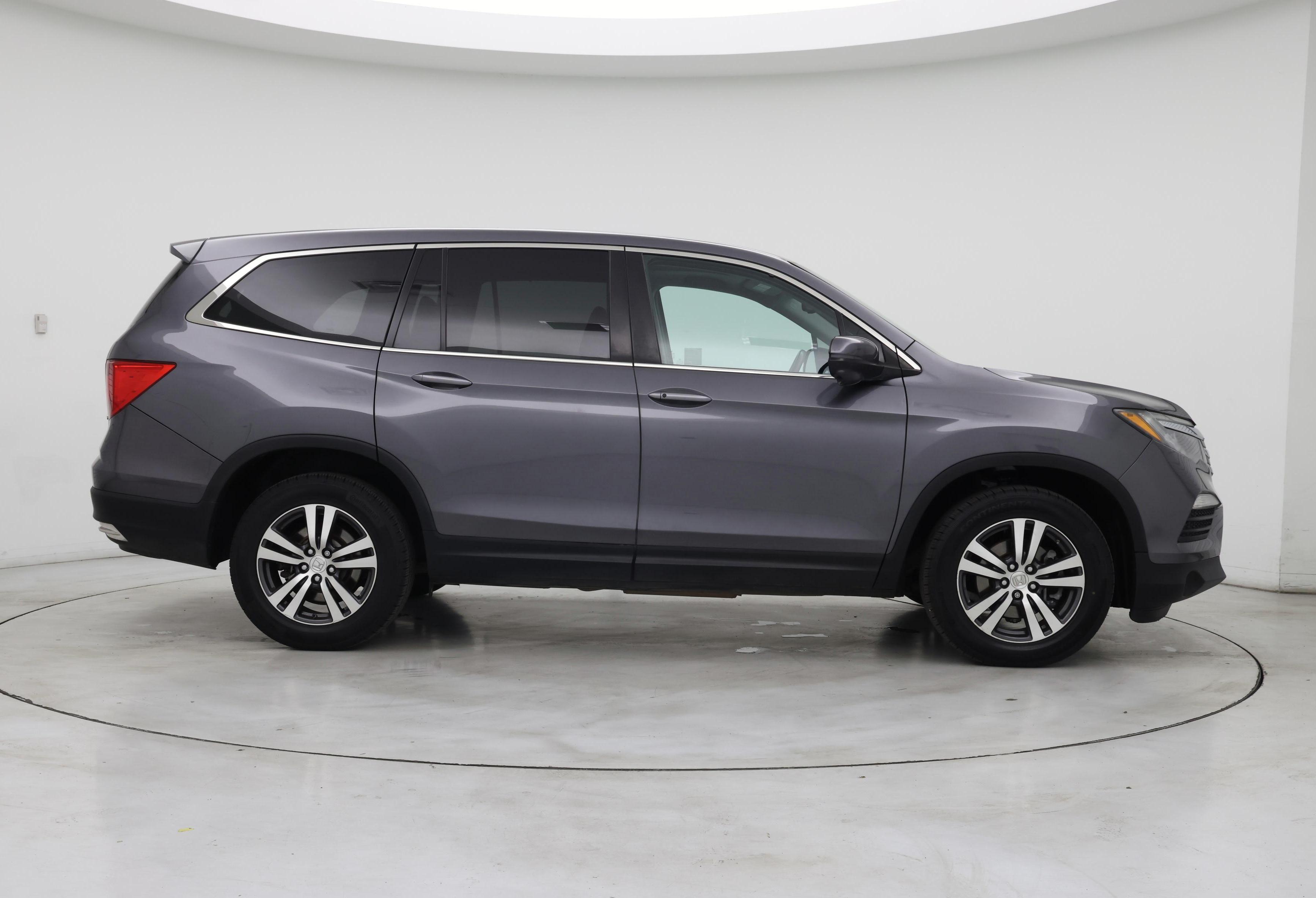 Thumbnail: 2018 Honda Pilot - 7