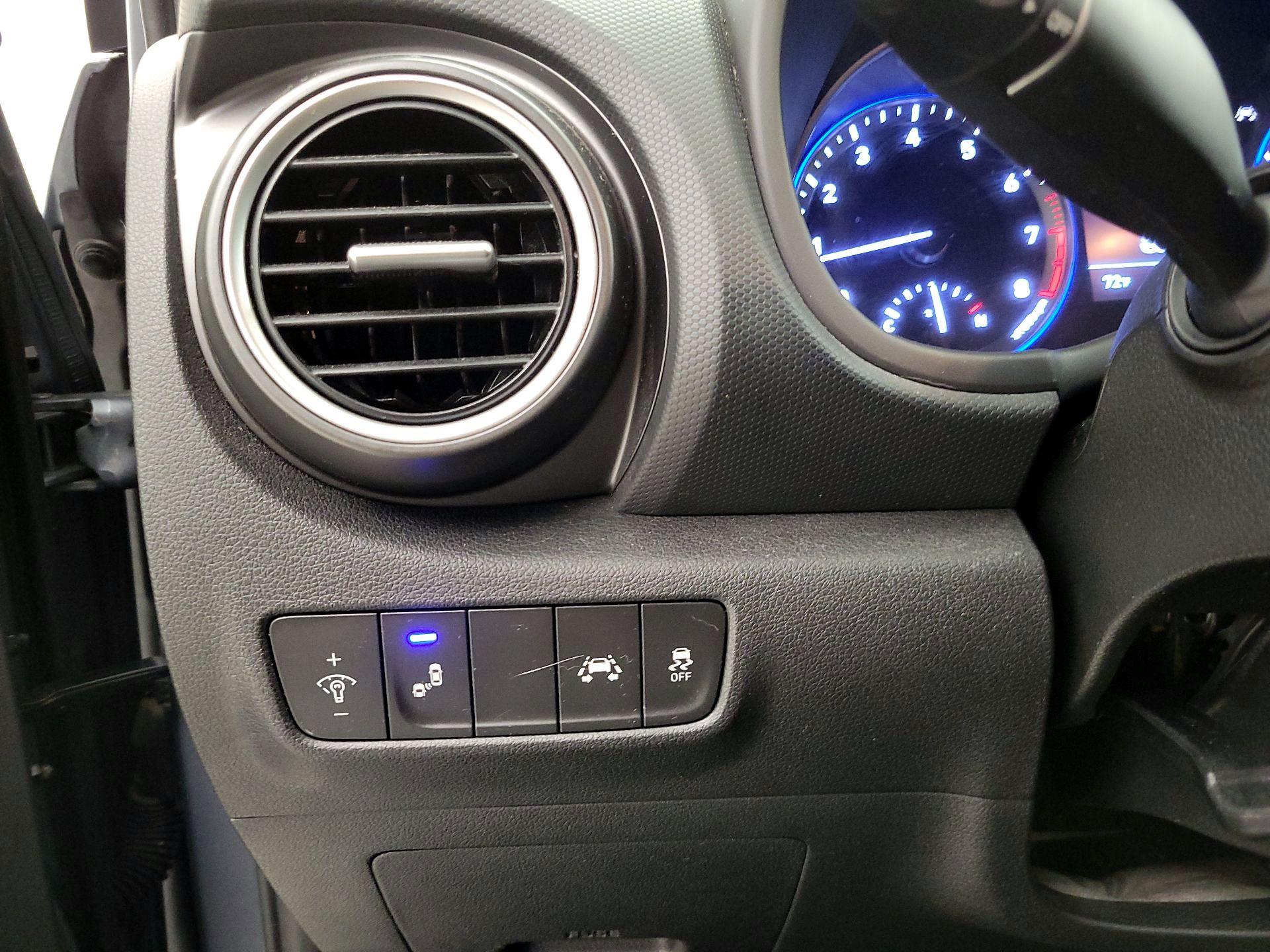 Thumbnail: 2020 Hyundai Kona - 13