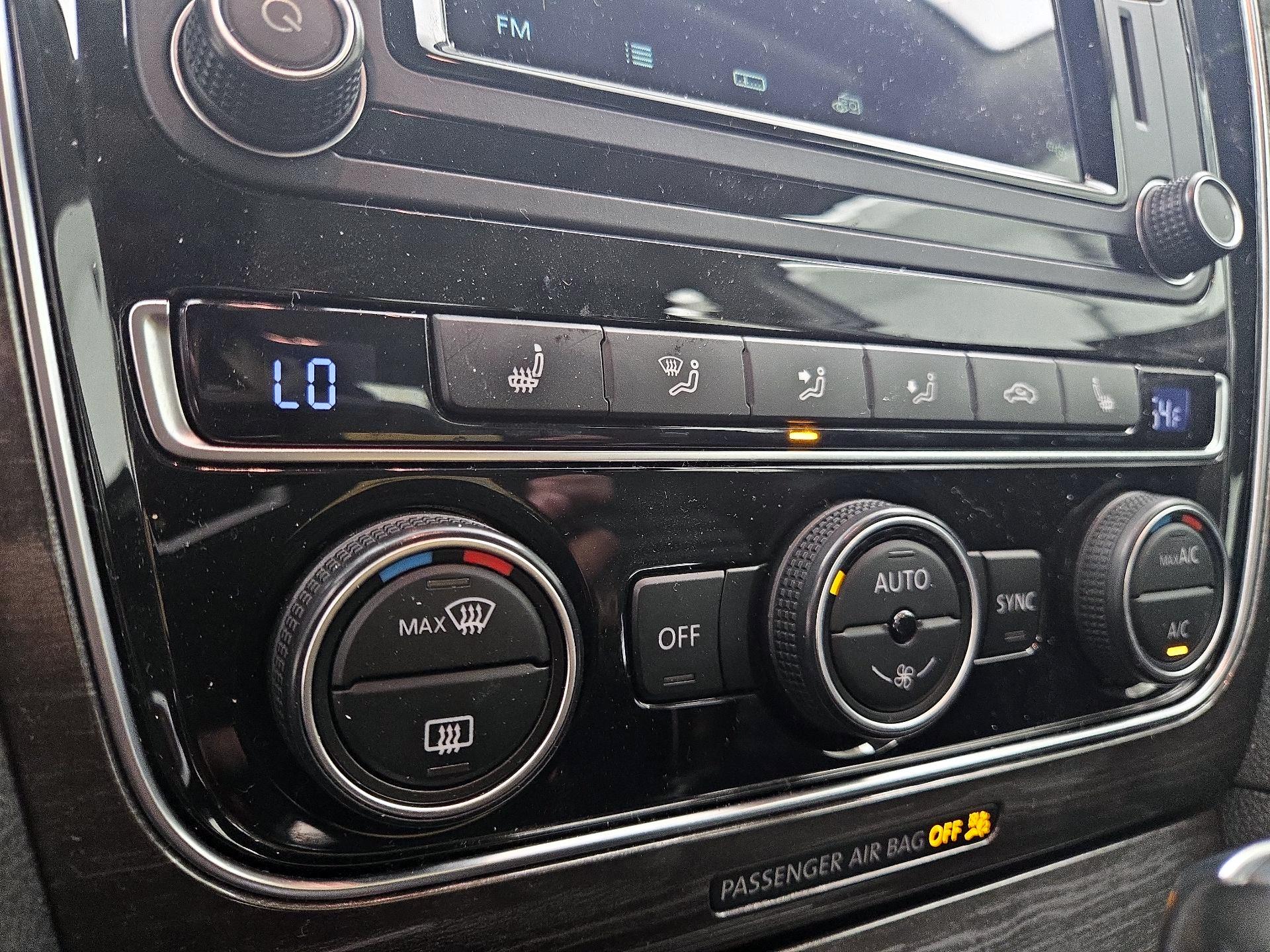 Thumbnail: 2017 Volkswagen Passat - 15