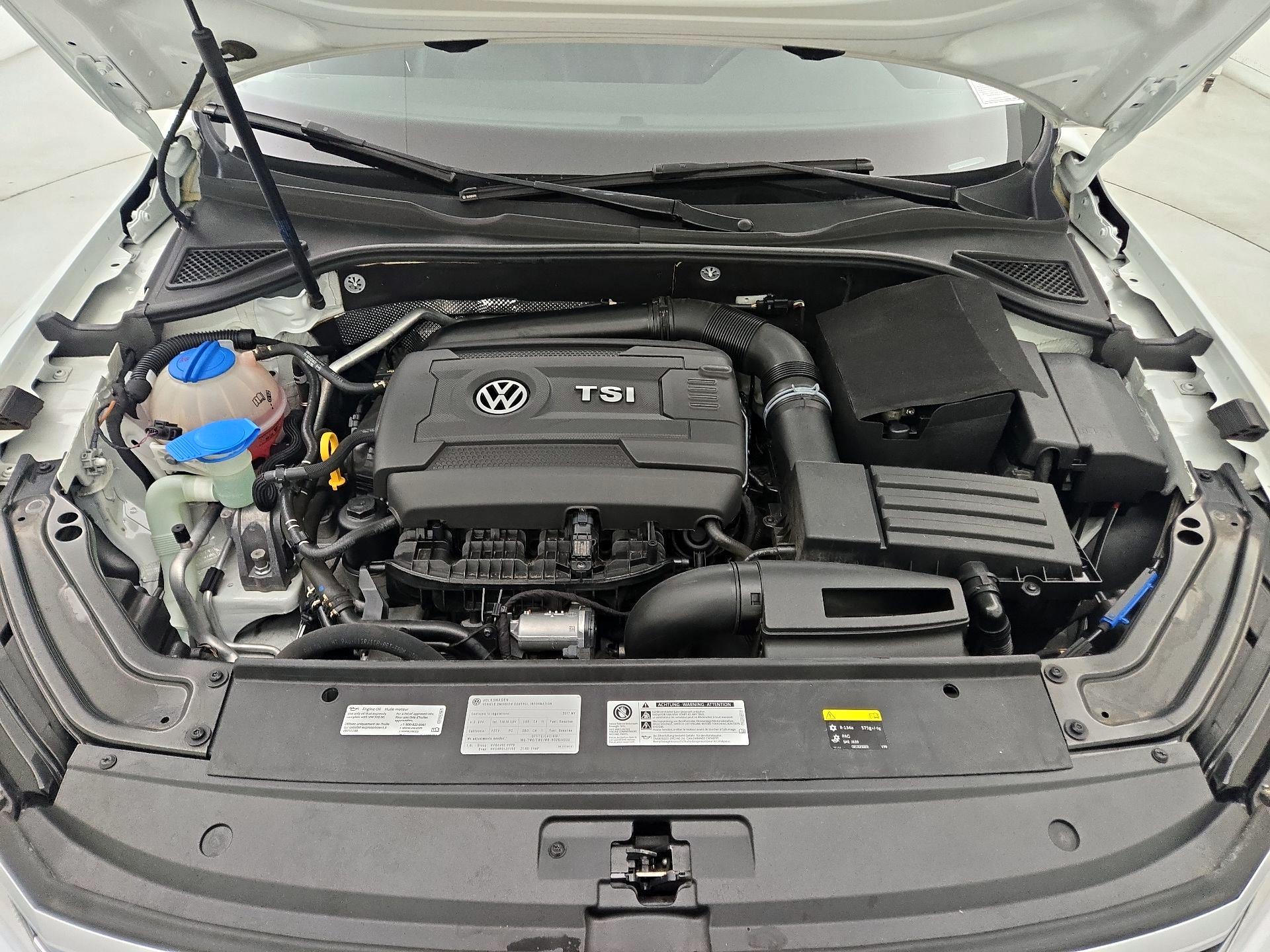 Thumbnail: 2017 Volkswagen Passat - 19